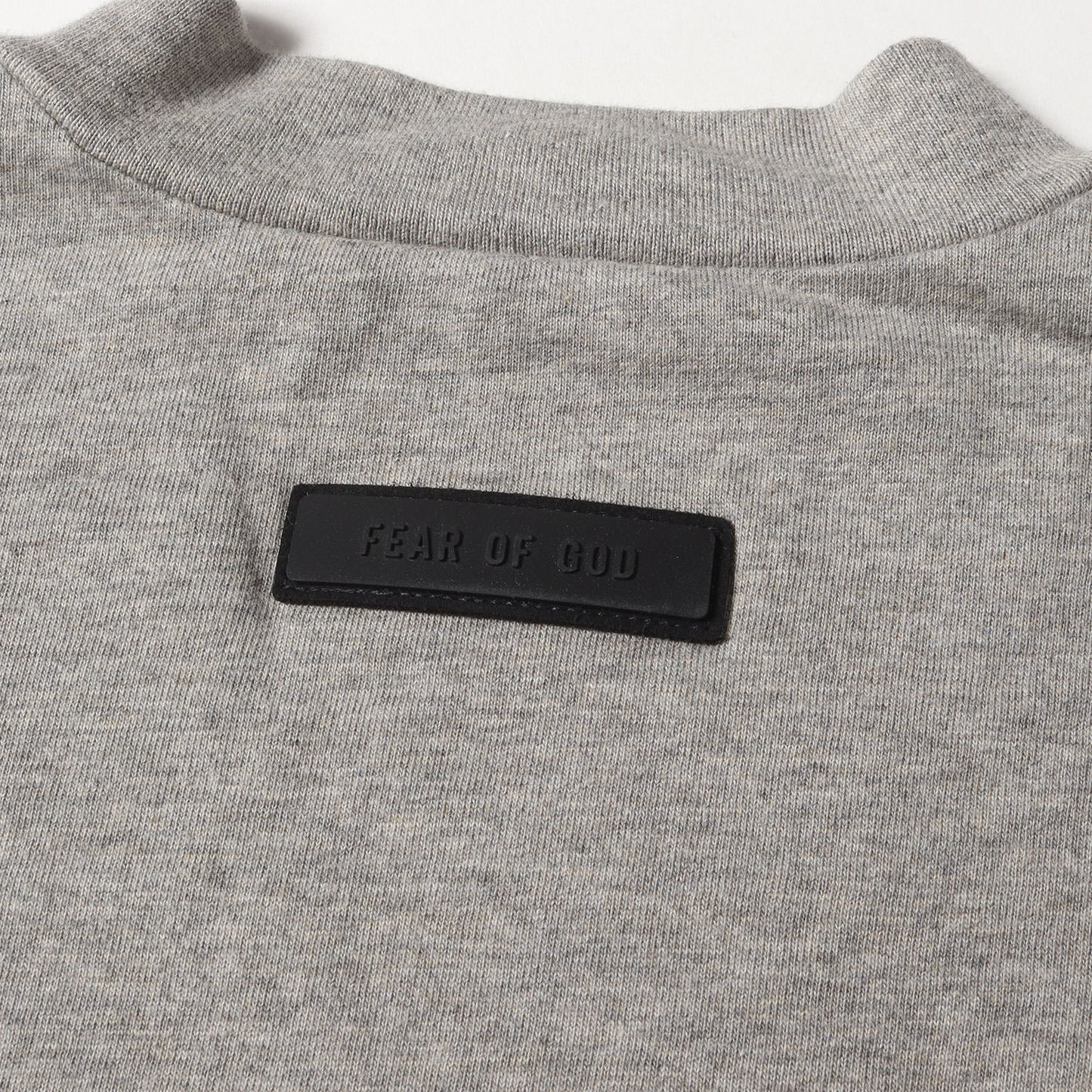 FOG ESSENTIALS オーバーサイズ Vネック Tシャツ