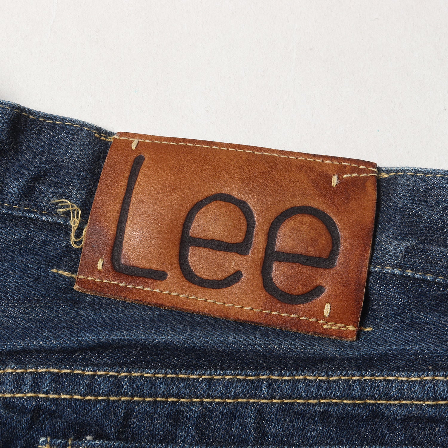 lee yuri fake nude Lee (リー) 00s 1940年代復刻 101B 大戦モデル 逆アーキュエイトステッチ デニムパンツ(日本製) - ブランド古着の通販・買取 | BEEGLE by Boo-Bee