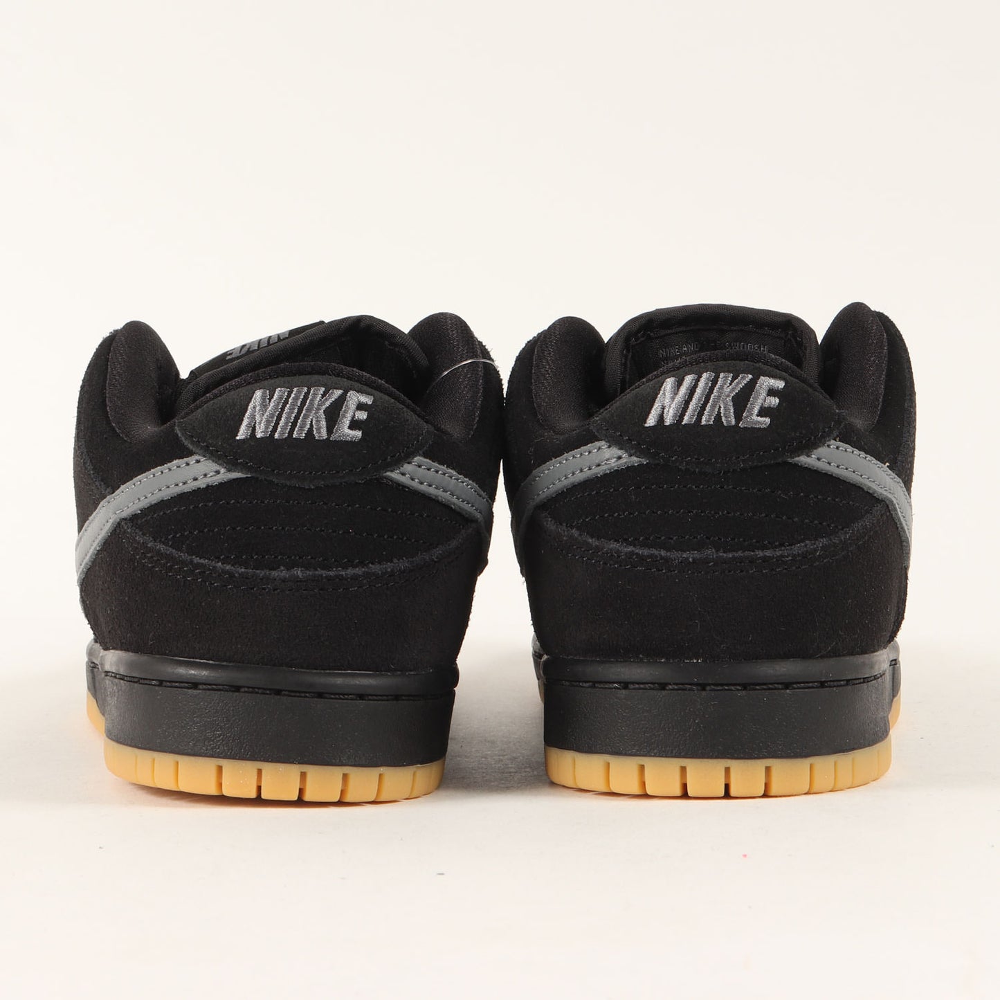 SB DUNK LOW PRO (BQ6817-010)