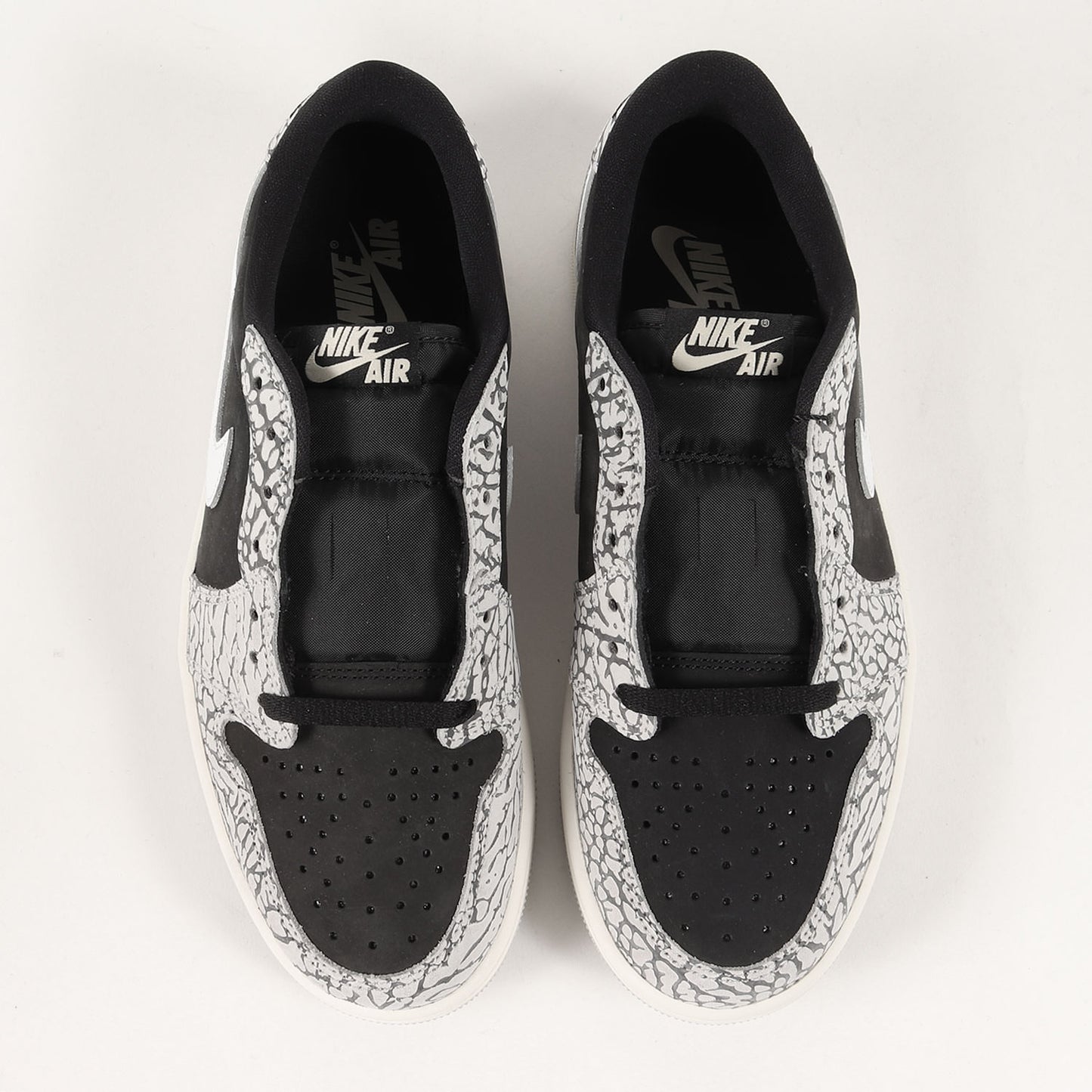 AIR JORDAN 1 RETRO LOW OG BLACK CEMENT (CZ0790-001)