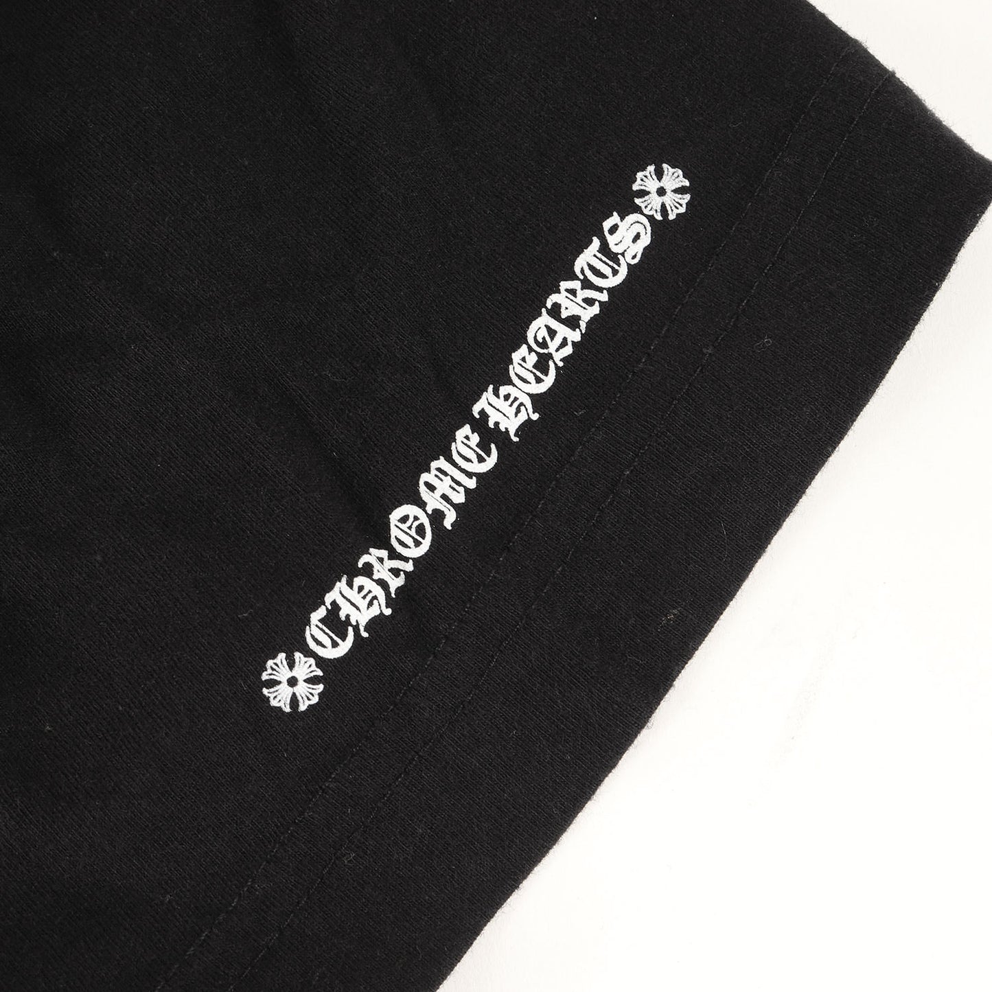 近年モデル スクロールロゴ ポケット Tシャツ