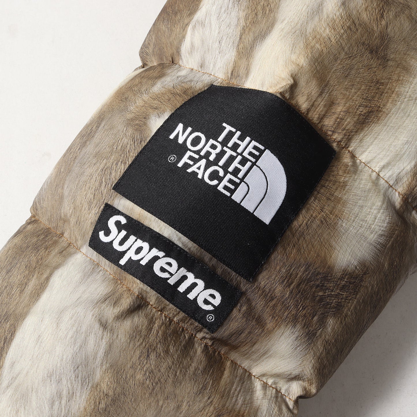 ×THE NORTH FACE ファー柄 ヌプシ ダウンジャケット(Fur Nuptse Jacket)