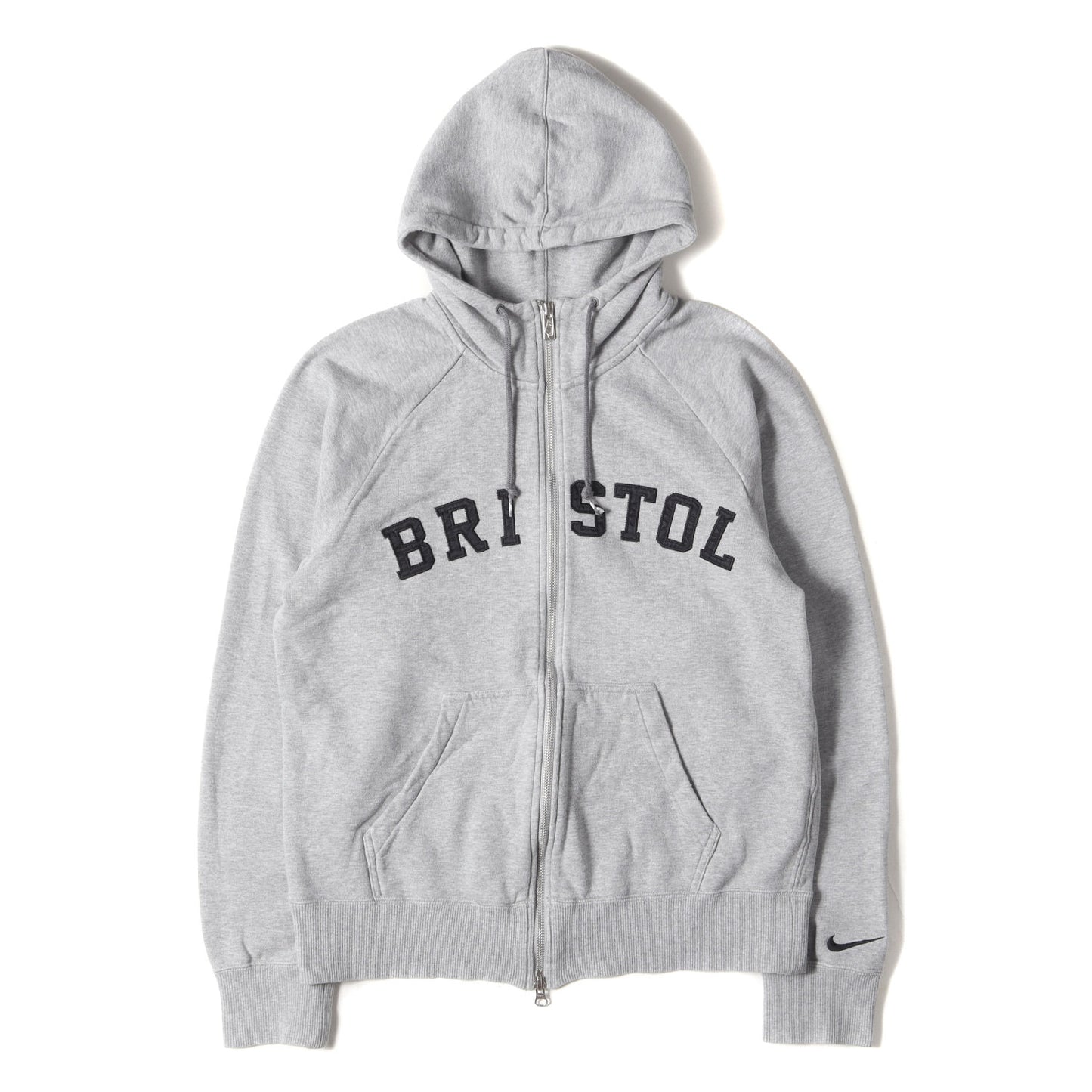 F.C.Real Bristol (エフシーレアルブリストル) ×NIKE アーチロゴ 