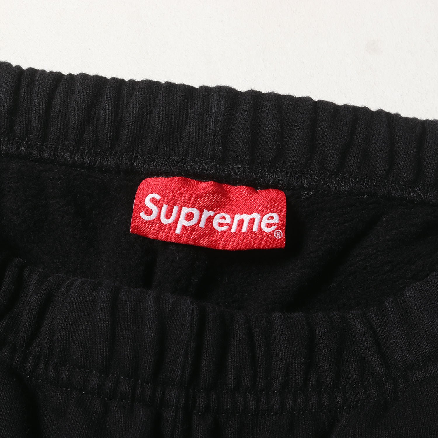 Supreme (シュプリーム) ロゴライン スウェットパンツ(Text Rib