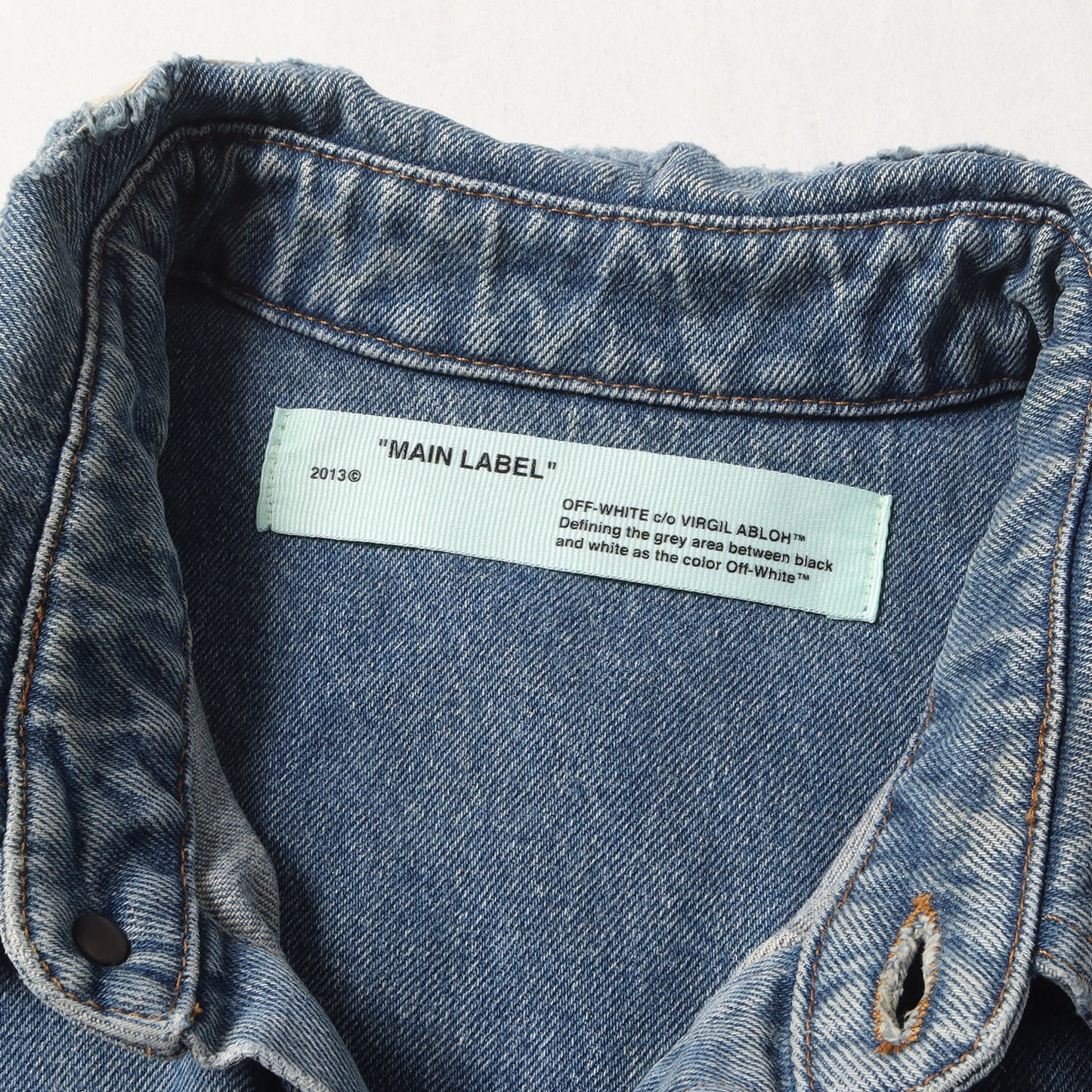 ダメージ加工 グラデーションアロー デニムシャツ(GRADIENT ARROW VINTAGE DENIM SHIRT)