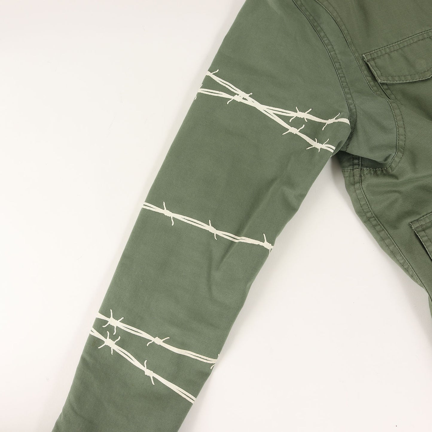 バーブワイヤー プリント ミリタリー ジャケット