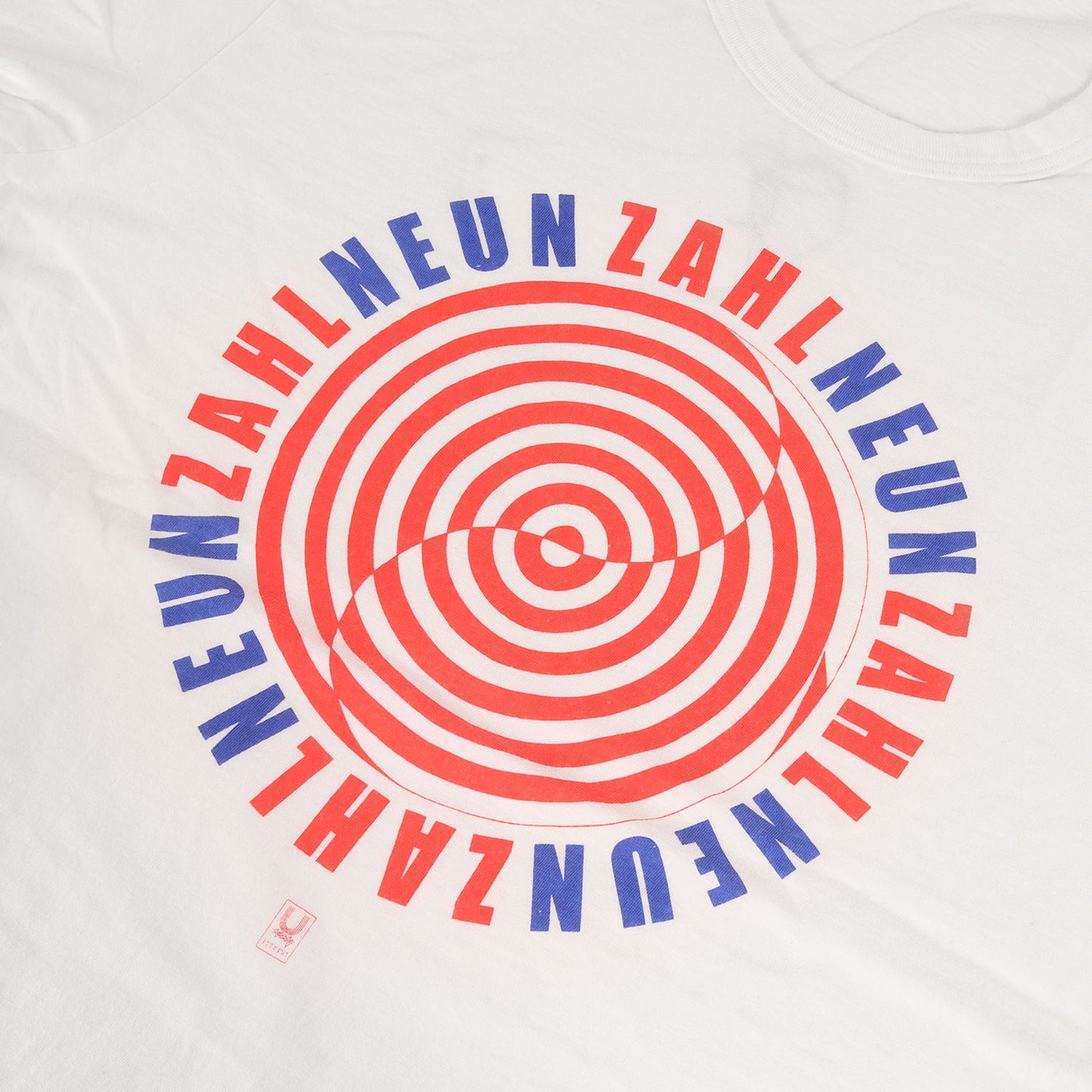 06SS T期 Neun Zahl Spiral グラフィック Tシャツ