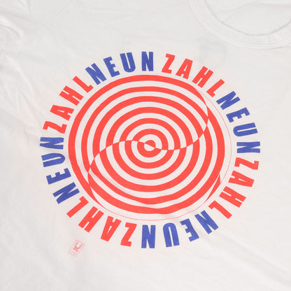 06SS T期 Neun Zahl Spiral グラフィック Tシャツ