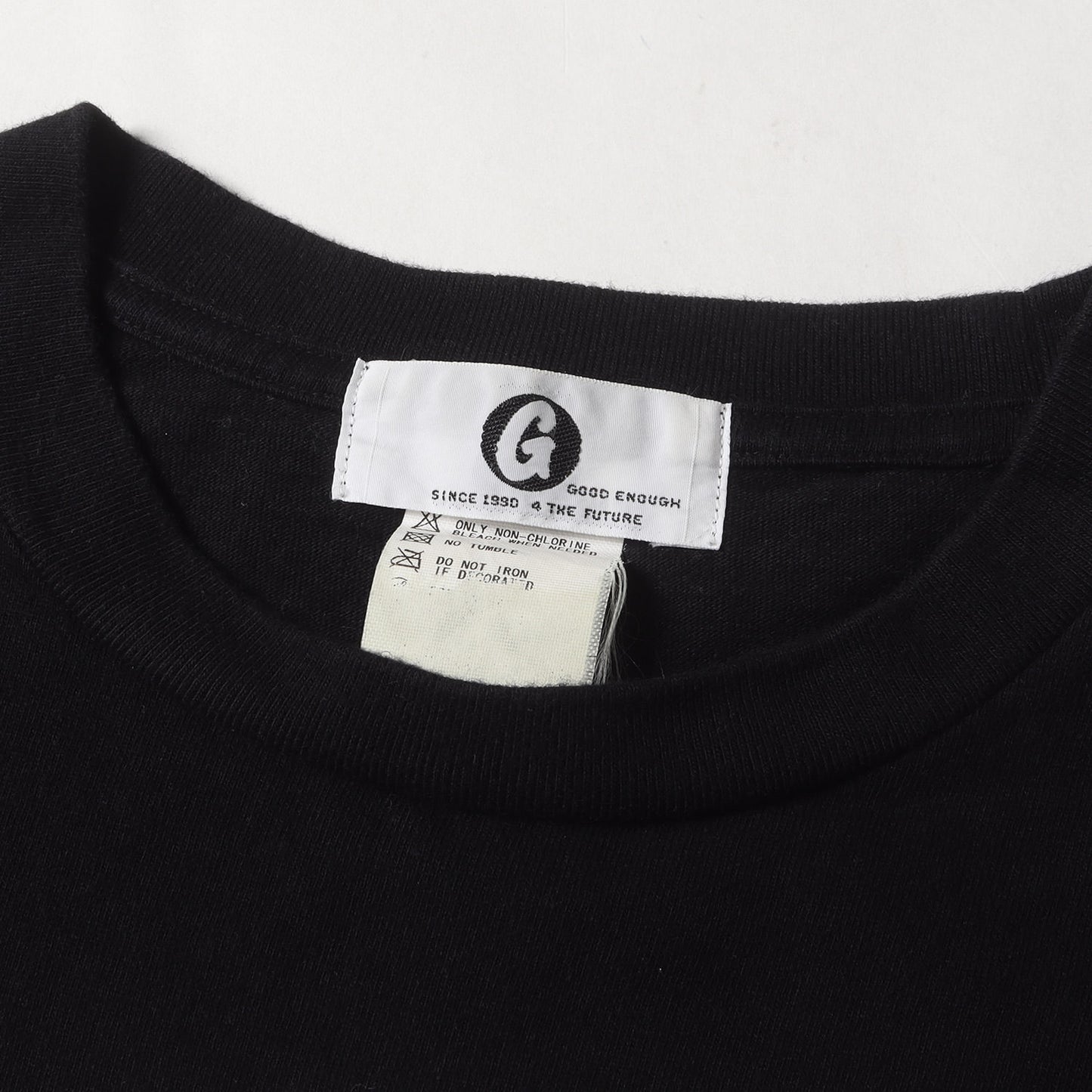 復刻モデル デビューGロゴ Tシャツ