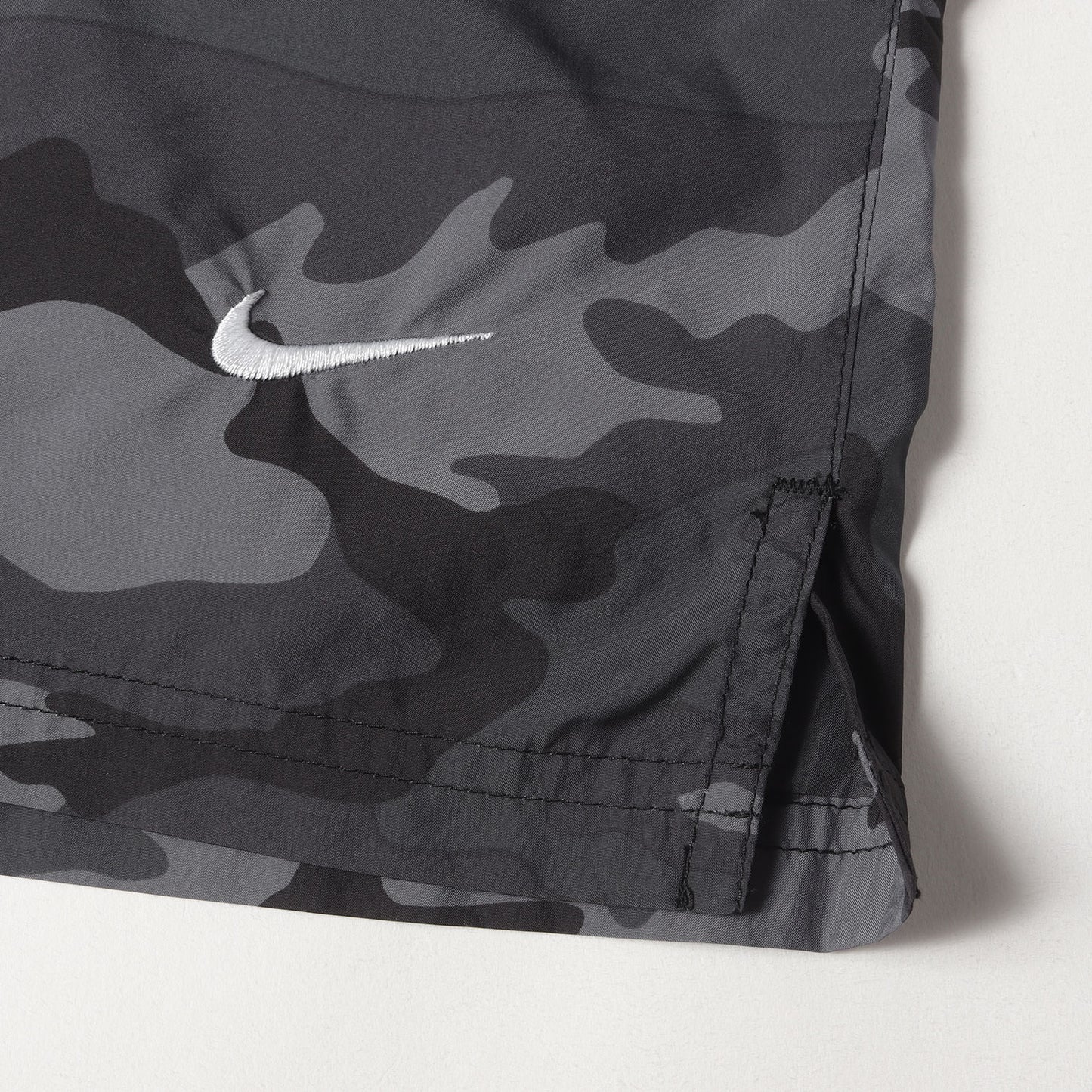 ×NIKE スターパッチ カモフラージュ ゲームショーツ