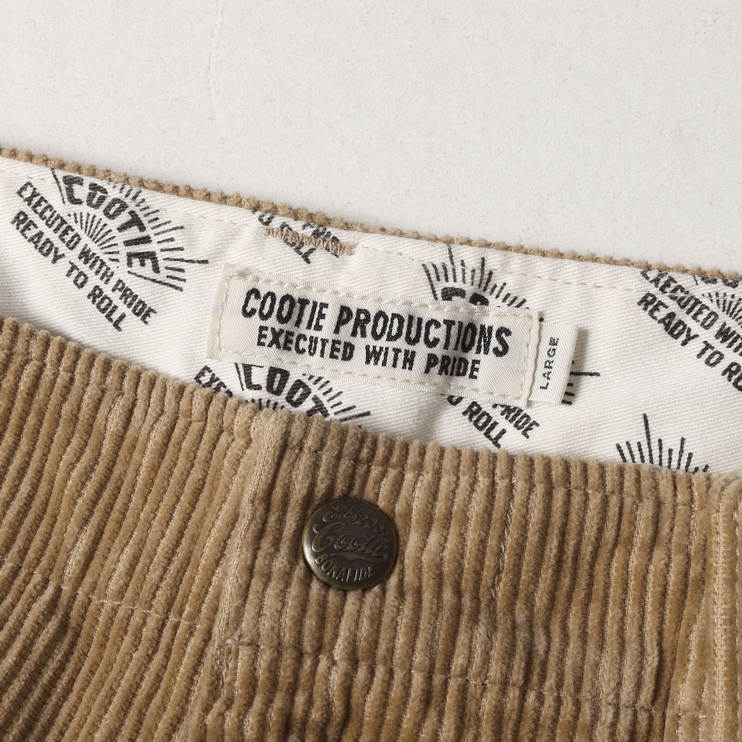 コーデュロイ ワイドトラウザーパンツ(Corduroy Wide Trousers)