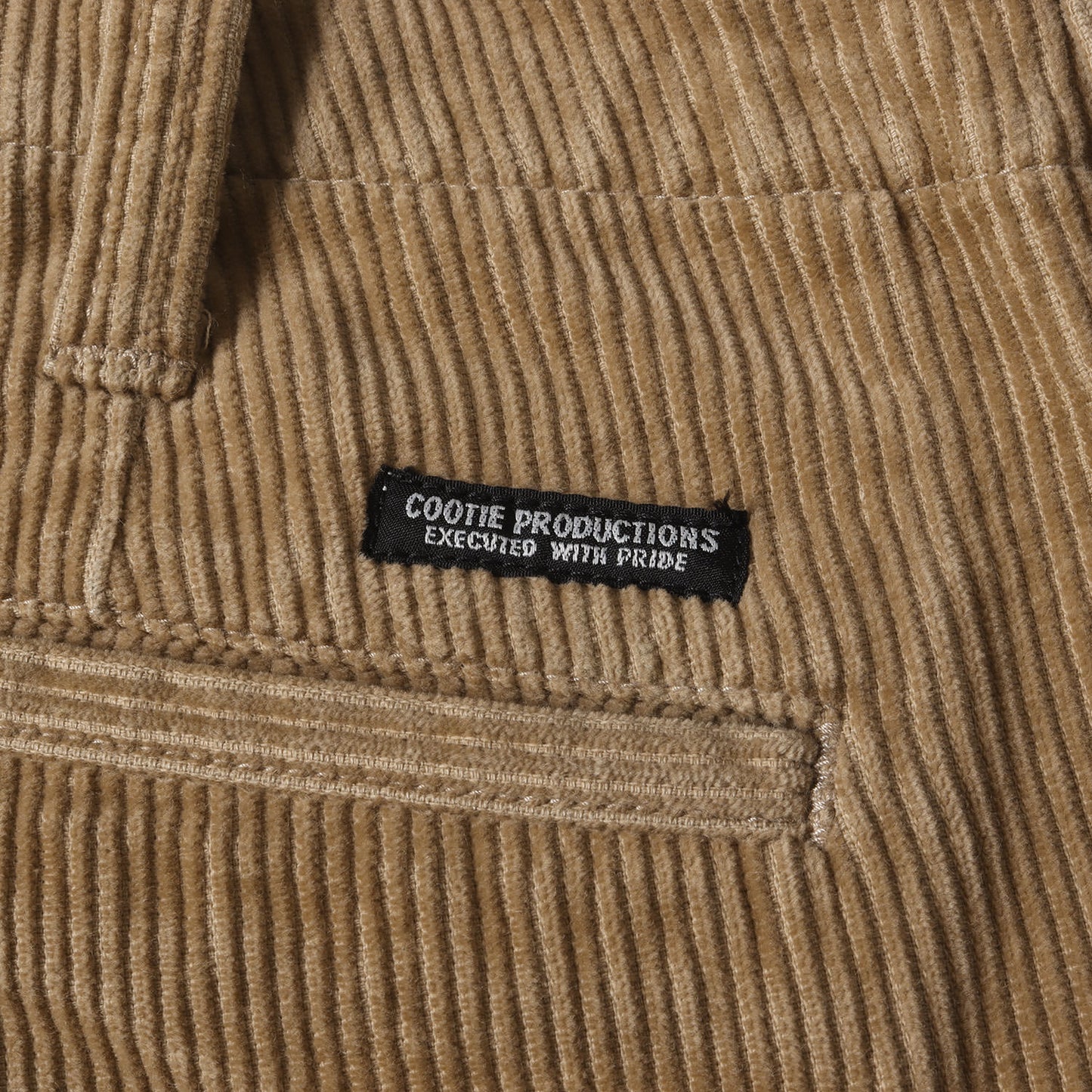 コーデュロイ ワイドトラウザーパンツ(Corduroy Wide Trousers)