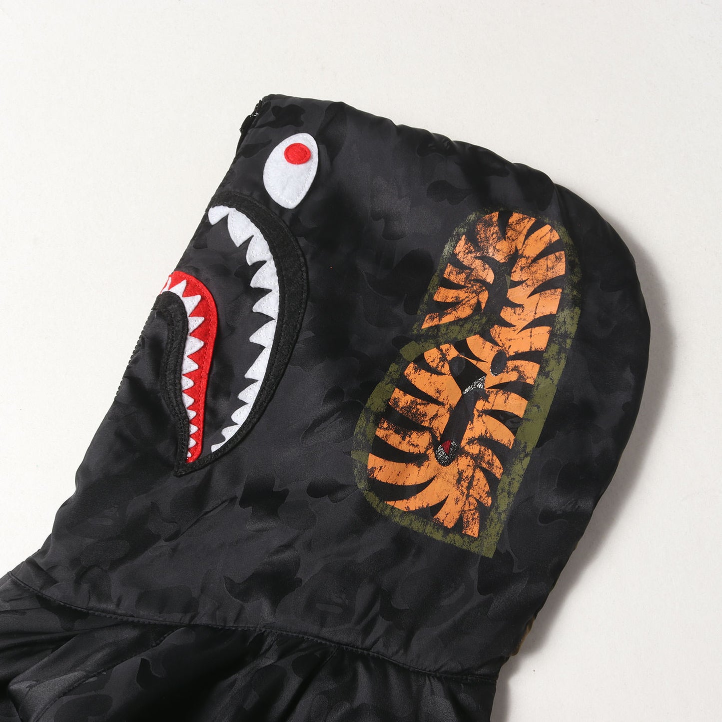 シャーク ジャガードカモ 猿迷彩 中綿 ジャケット