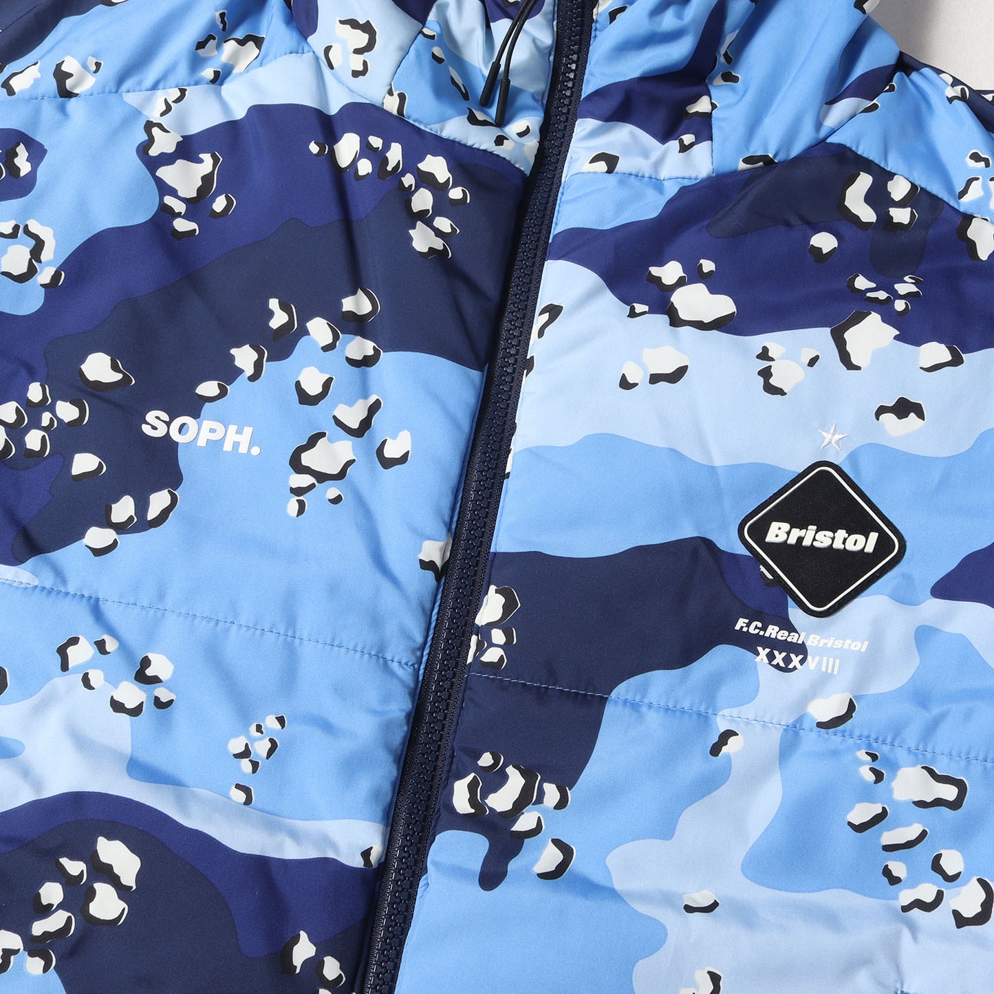 カモフラージュ コンビ リバーシブル 中綿 ジャケット(REVERSIBLE TEAM PADDED JACKET)