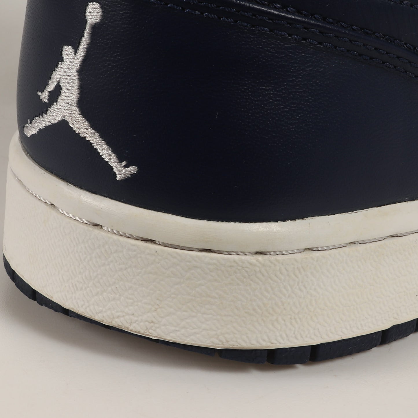AIR JORDAN 1 MID GEORGETOWN (554724-006)