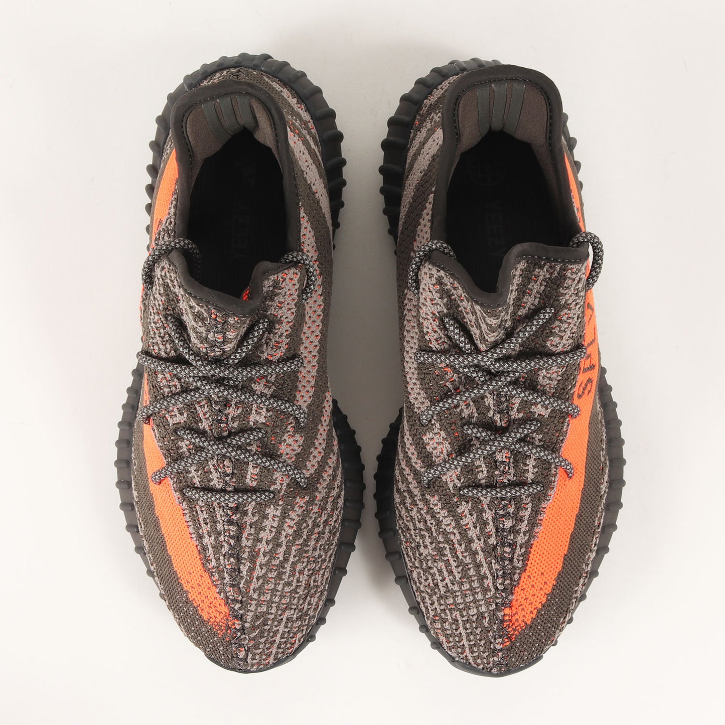 23SS YEEZY BOOST 350 V2 CARBON BELUGA (HQ7045)
