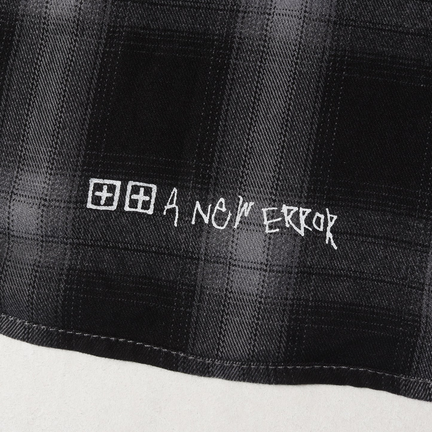 グラフィック刺繍 ストレッチ オンブレチェック シャツ(Consciousness Plaid Shirt)