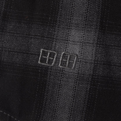 グラフィック刺繍 ストレッチ オンブレチェック シャツ(Consciousness Plaid Shirt)