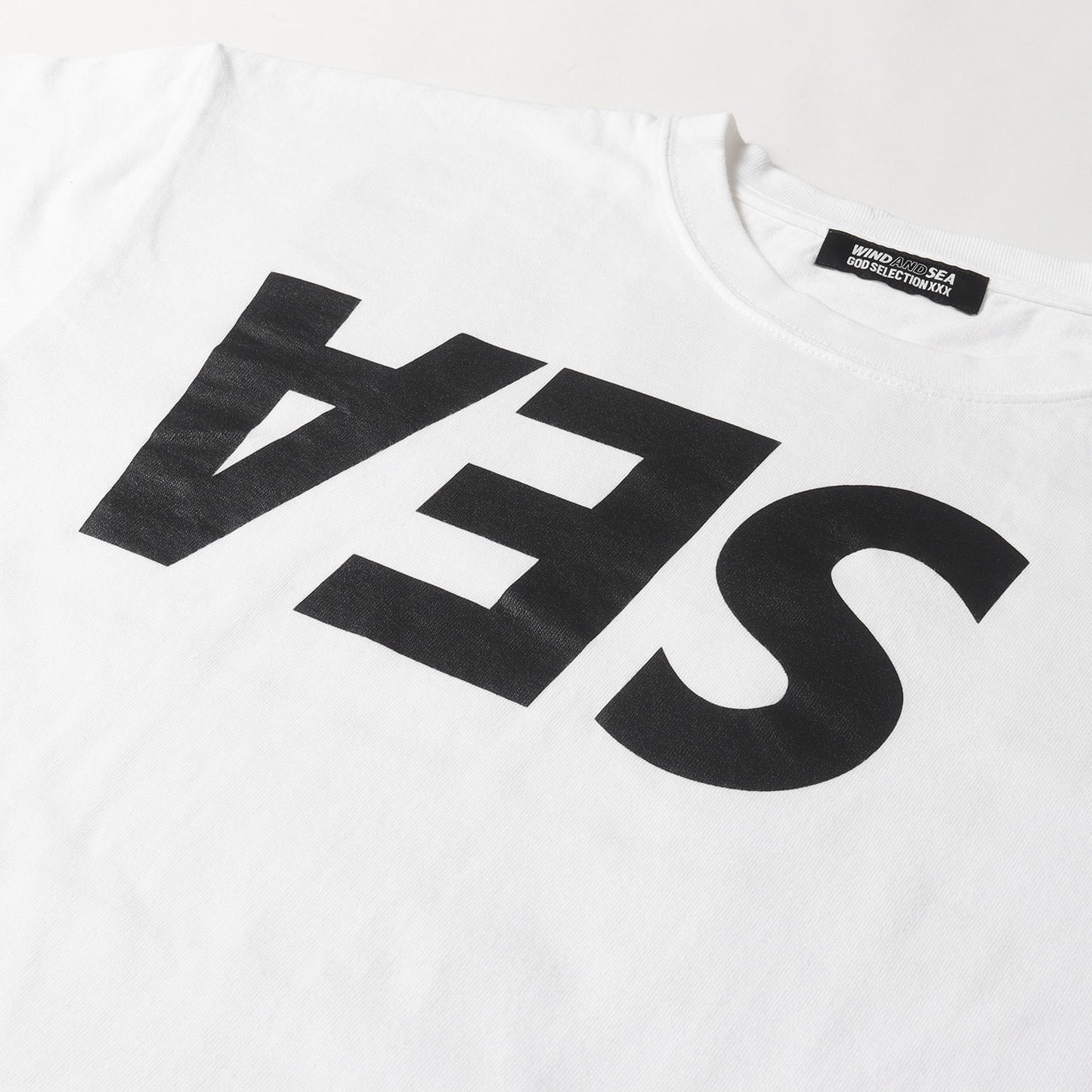 ×GOD SELECTION XXX コラボロゴ クルーネック Tシャツ