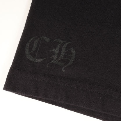 近年モデル ダガー&ブランドロゴ ポケット Tシャツ