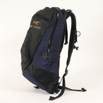 BEAMS別注 40周年記念 アロー バックパック(ARRO 22)