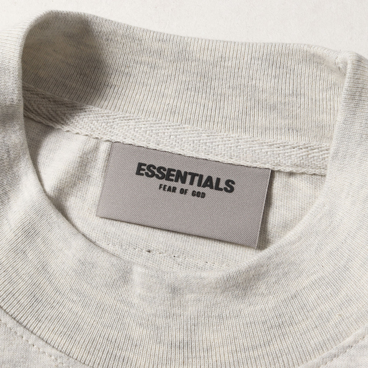 FOG ESSENTIALS ブランドロゴ ロングスリーブ Tシャツ