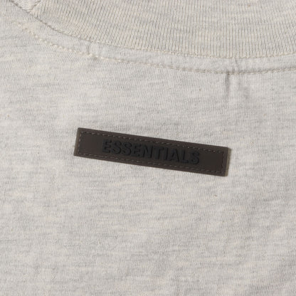 FOG ESSENTIALS ブランドロゴ ロングスリーブ Tシャツ