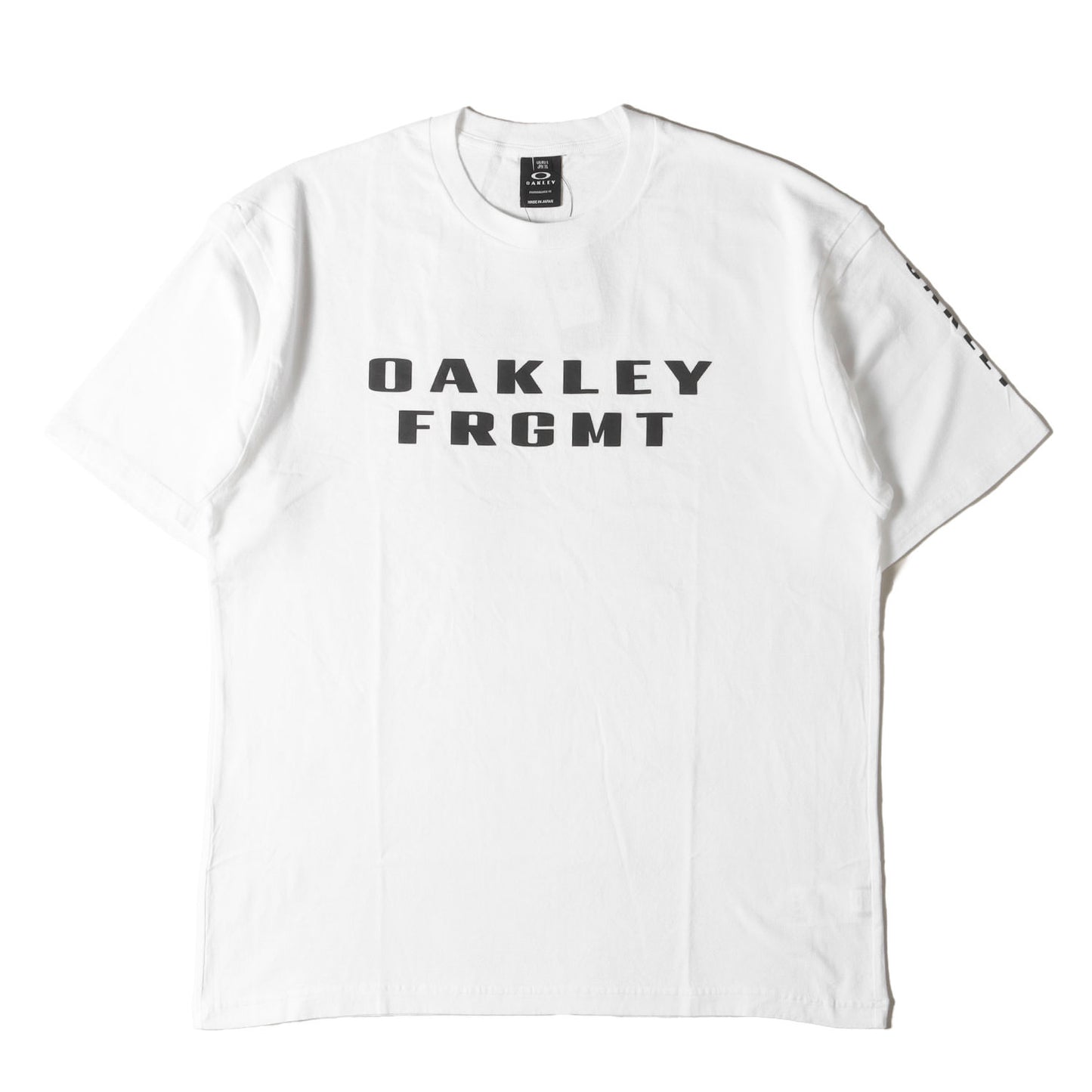 ×fragment design ブランドロゴ クルーネック Tシャツ