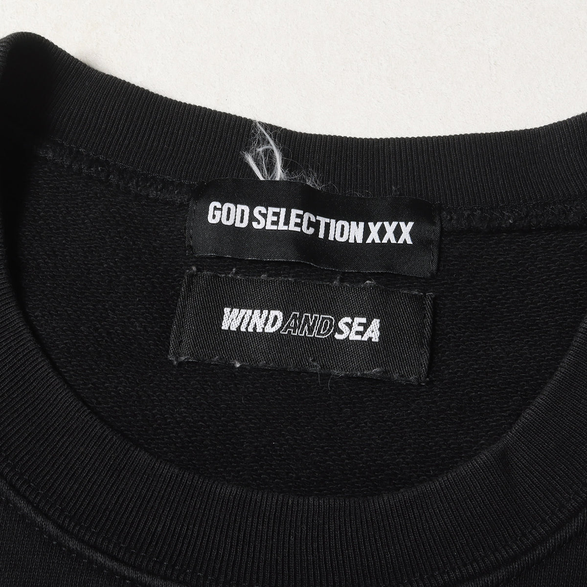 20AW ×GOD SELECTION XXX モノグラムロゴ スウェット(MONOGRAM CREWNECK)