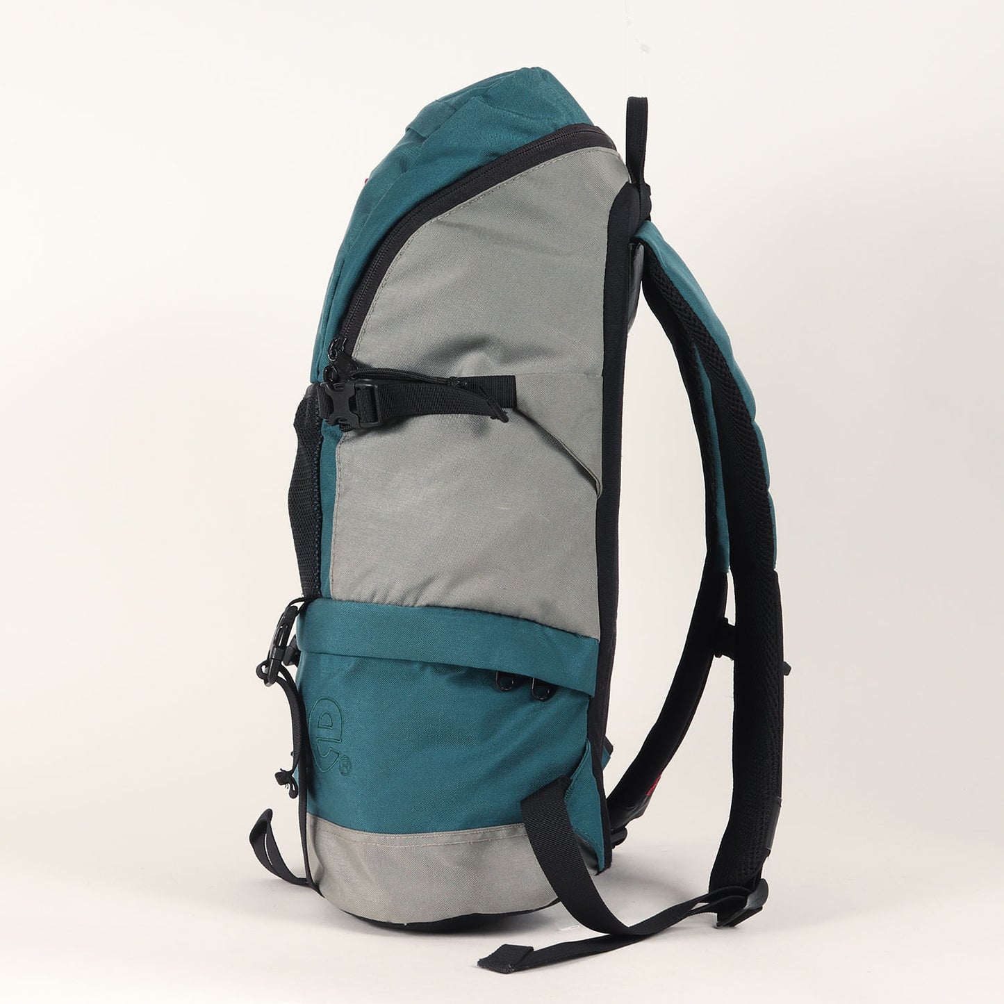 コーデュラ ナイロン バックパック(Contour Backpack)