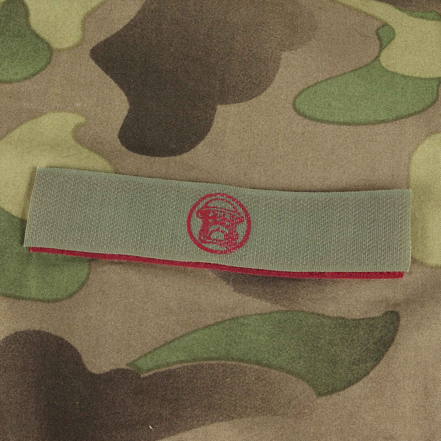 A BATHING APE (ア ベイシング エイプ) GORE WINDSTOPPER 猿迷彩 A BATHING APE (ア ベイシング エイプ) GORE WINDSTOPPER 猿迷彩