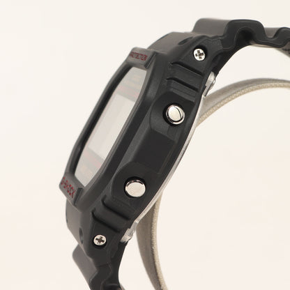×アンドレス・イニエスタ DW-5600AI-1JR 腕時計 / ウォッチ