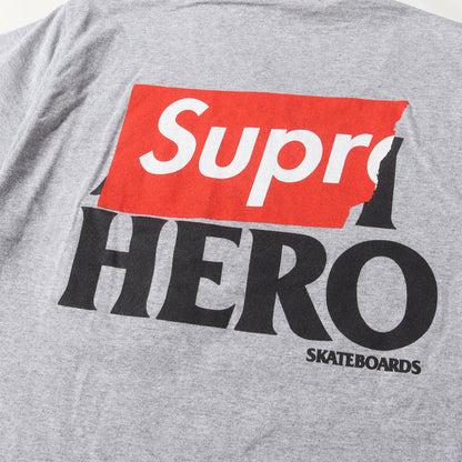 ×ANTIHERO コラボロゴ ポケット Tシャツ(Logo Pocket Tee)