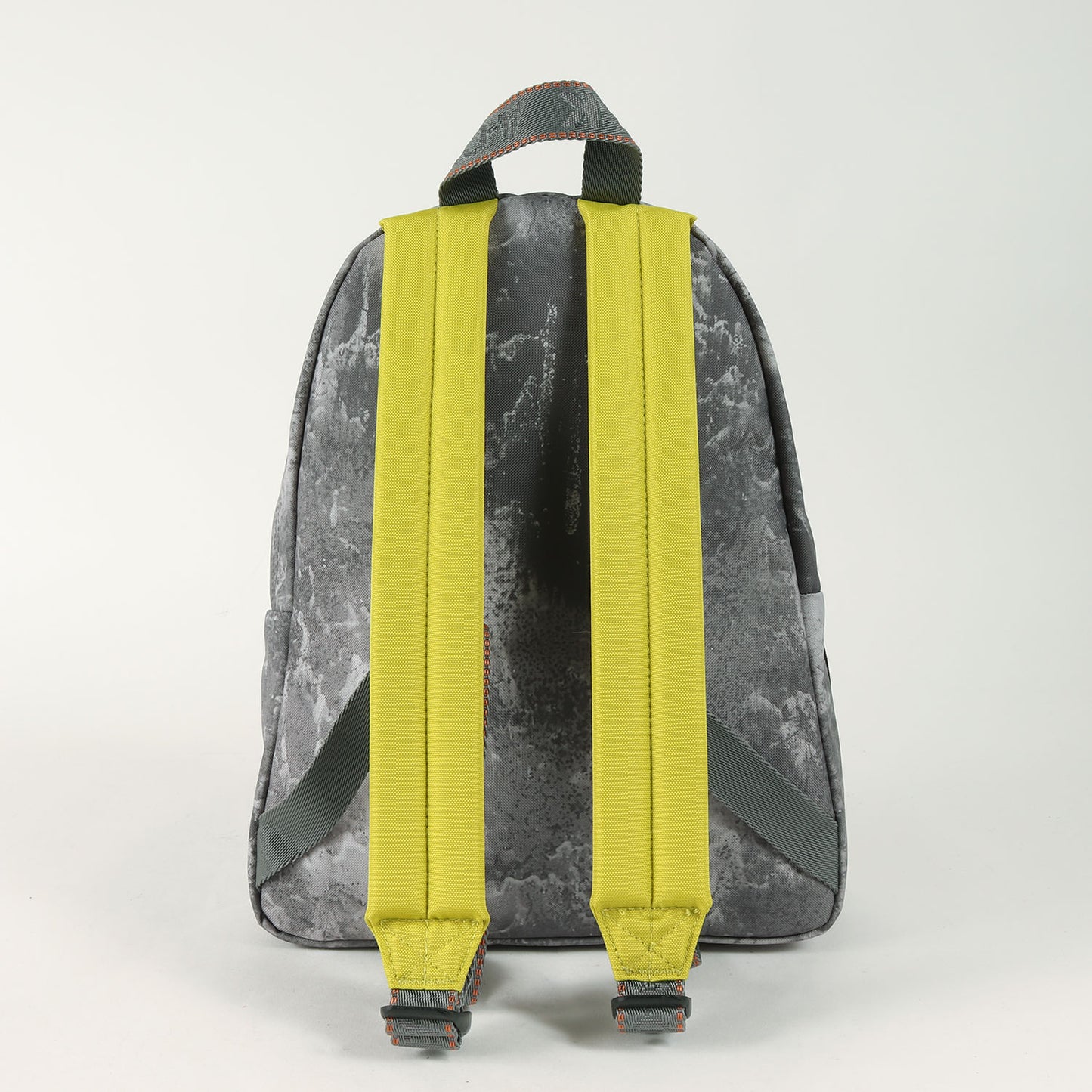 ×EASTPAK 総柄 スモール バックパック(Greyscale Small Backpack)