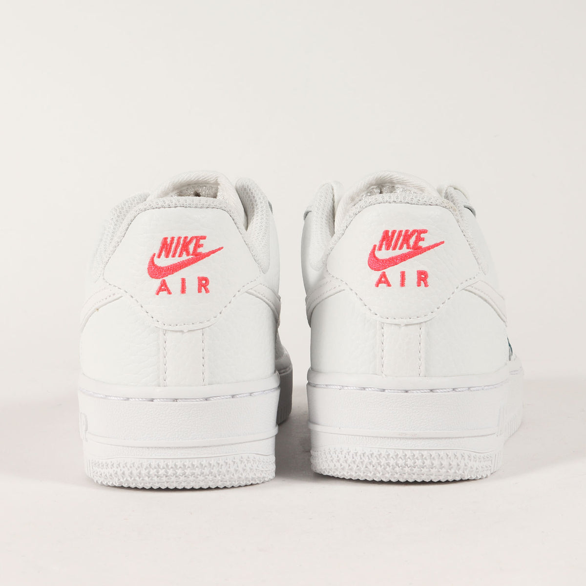 WMNS AIR FORCE 1 '07 ESSENTIAL (CT1989-101)