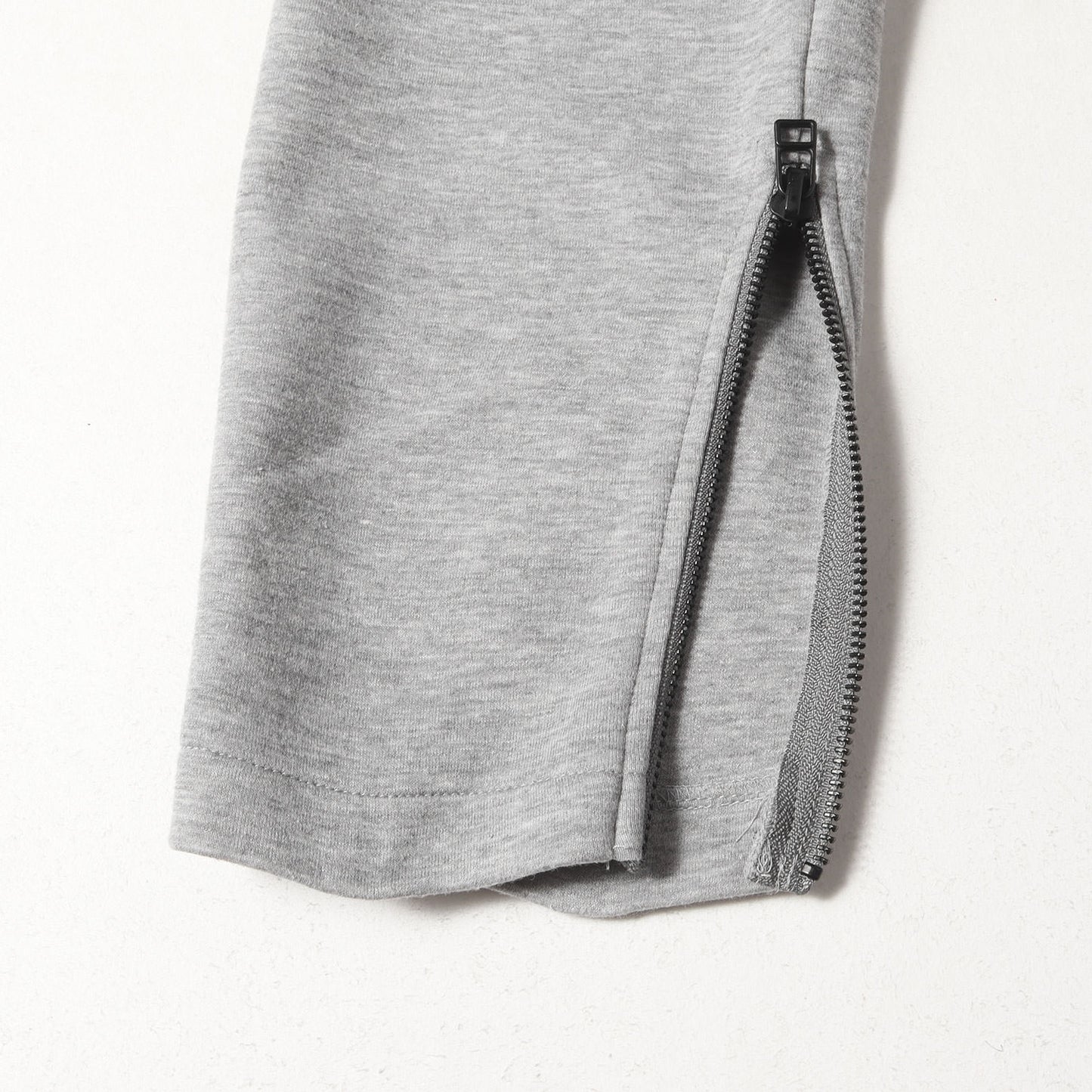 21SS テックニット スリム イージーパンツ(TECH KNIT SLIM-FIT HEM ZIP EASY PANTS)