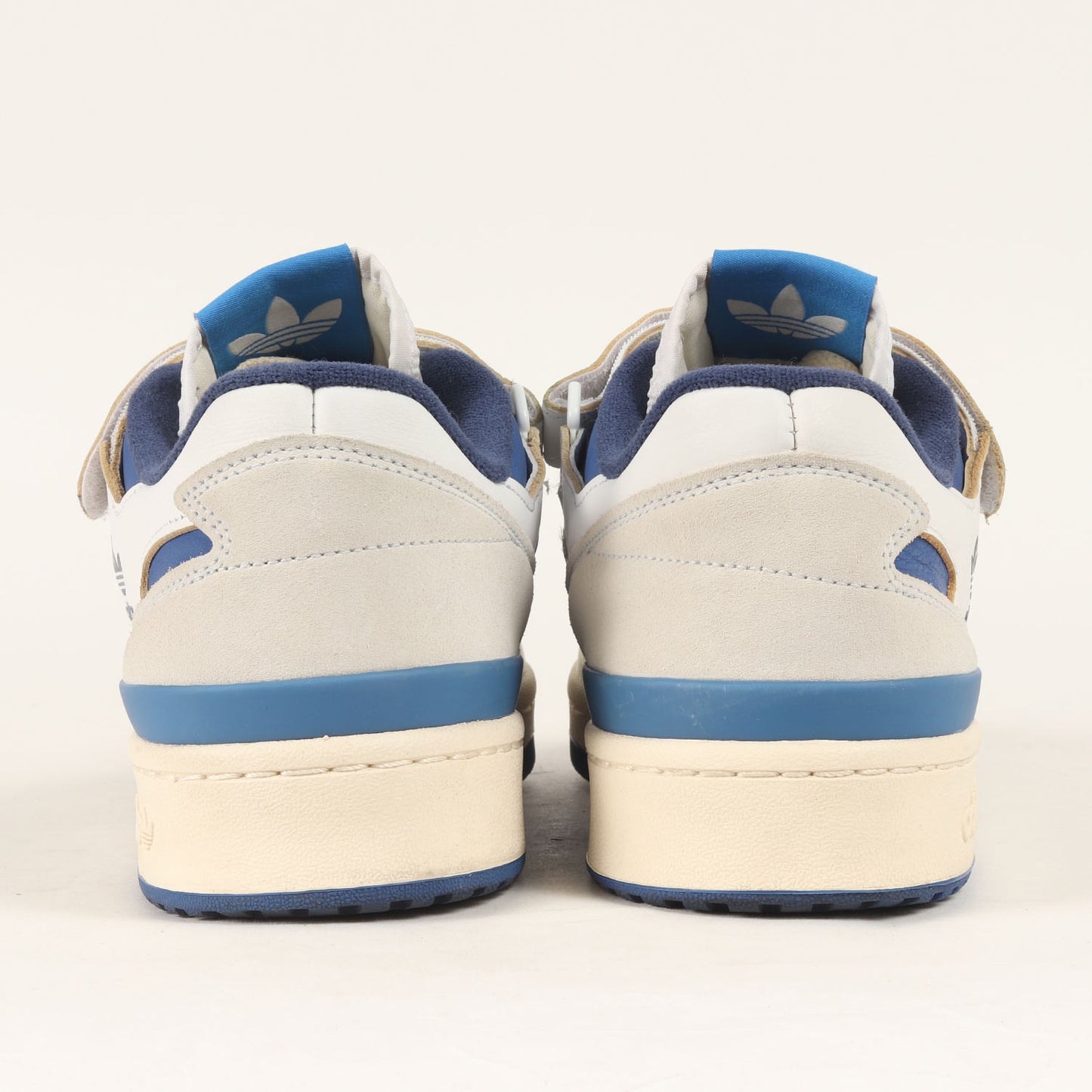 21SS FORUM 84 LOW BLUE THREAD (S23764)