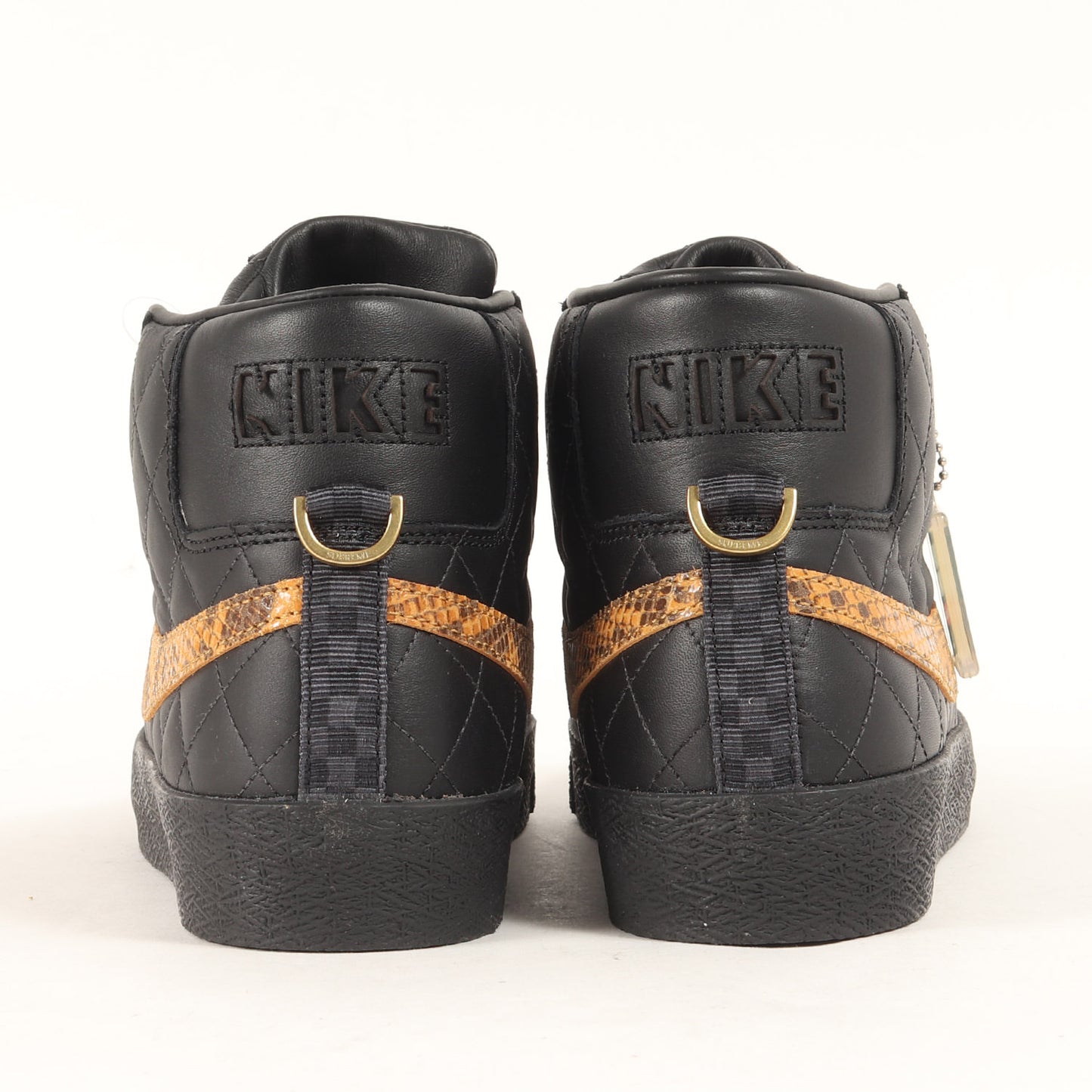 22AW ×NIKE SB ZOOM BLAZER MID QS (DV5078-001)