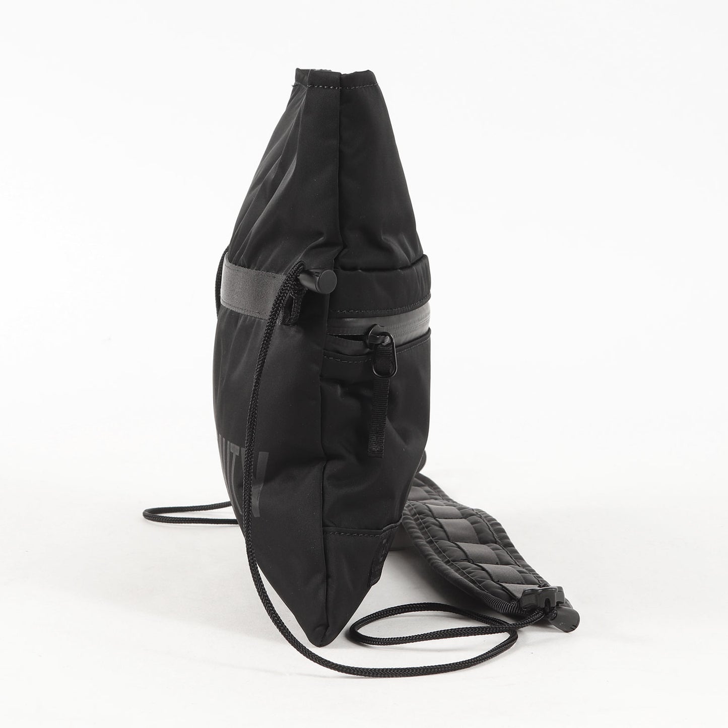 ×fragment design ブラックビューティー サコッシュ(BLACK BEAUTY SACOCHE)