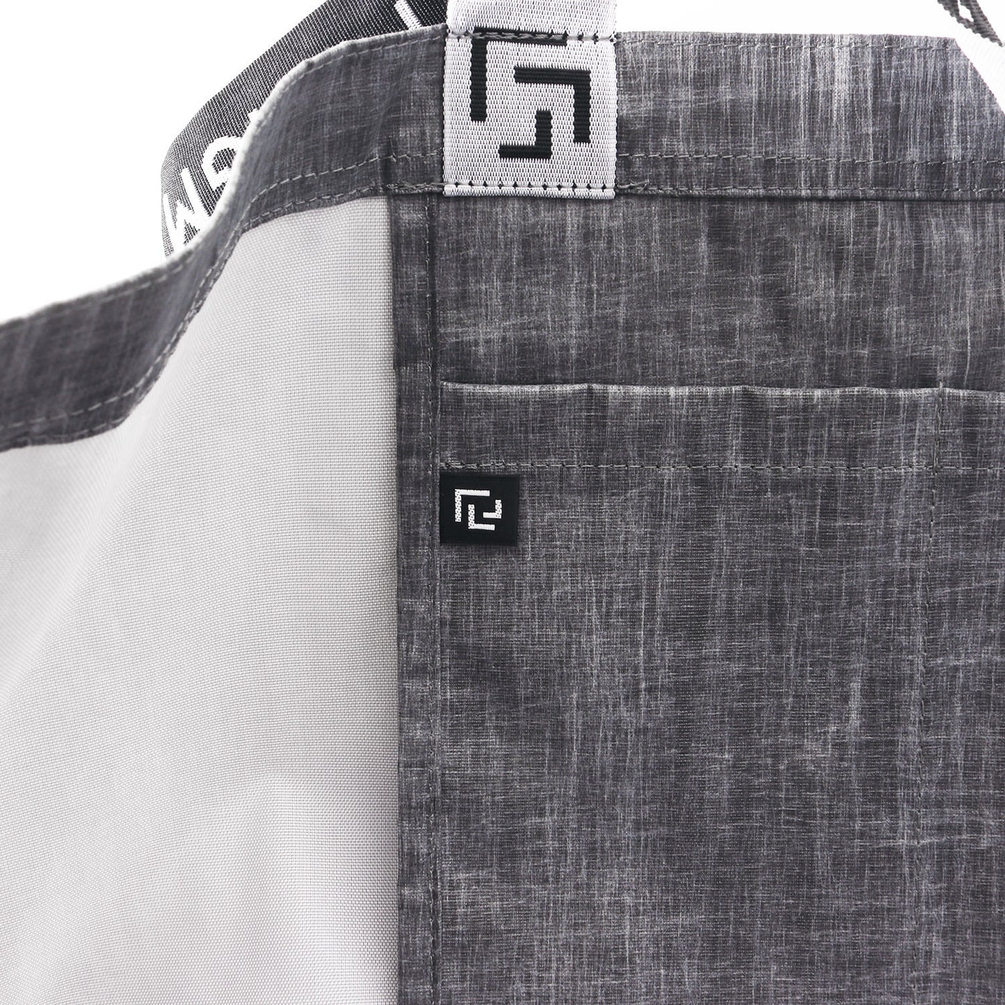 ×fragment design トートバッグ