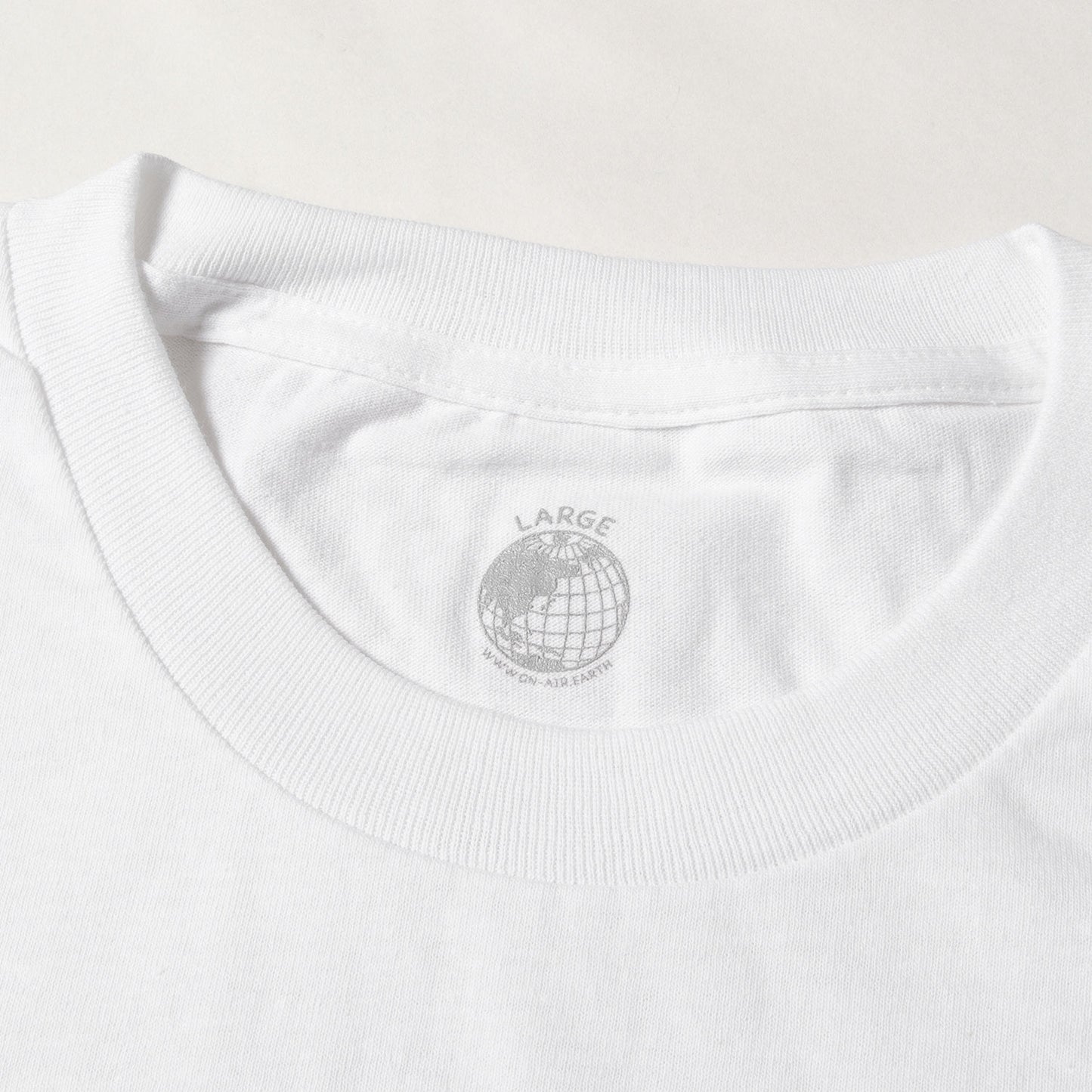 KYNE レディーグラフィック Tシャツ