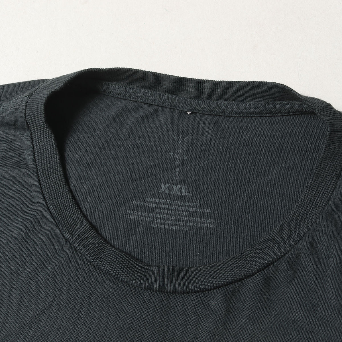 21SS ×fragment design ×KAWS フルグラフィック オーバーサイズ ロングスリーブ Tシャツ