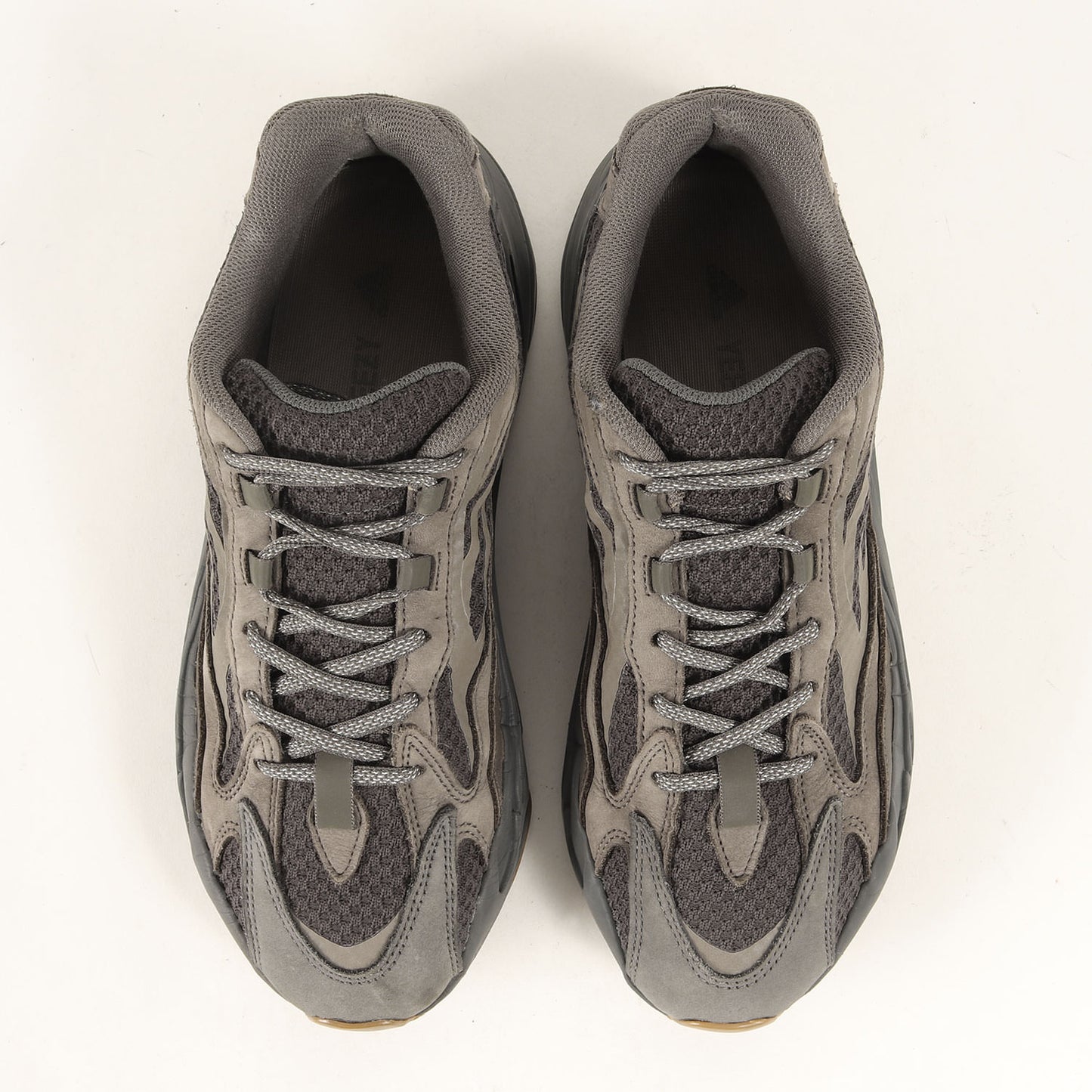YEEZY BOOST 700 V2 GEODE (EG6860)