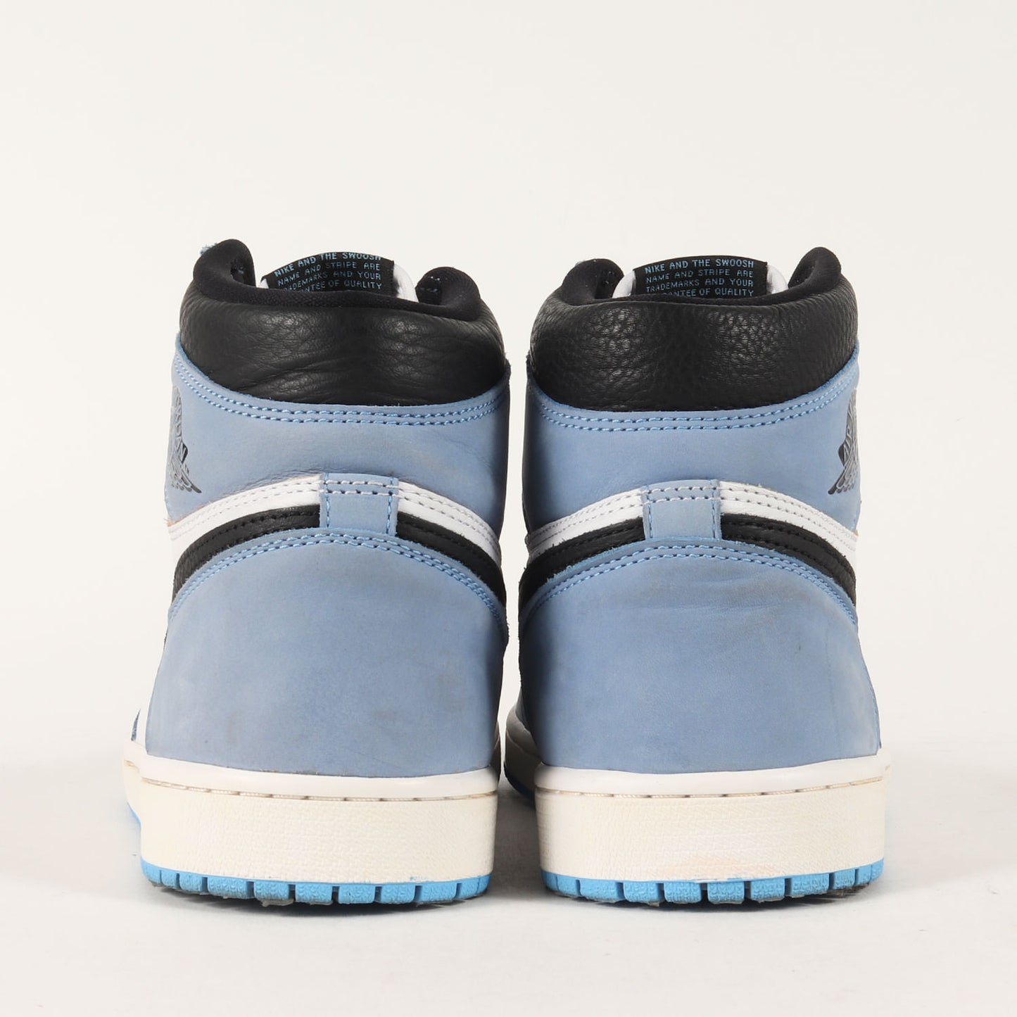 AIR JORDAN 1 RETRO HIGH OG UNIVERSITY BLUE (555088-134)