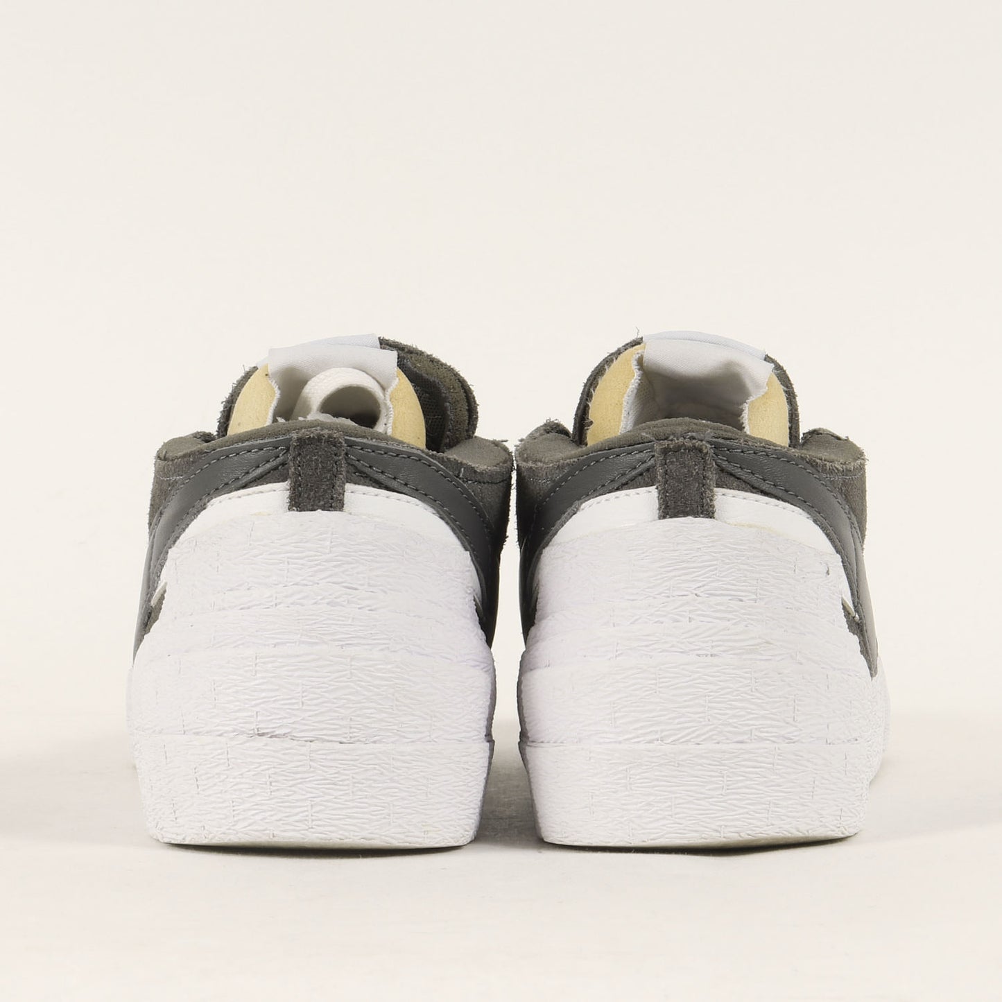 21SS ×NIKE BLAZER LOW / SACAI IRON GREY (DD1877-002)
