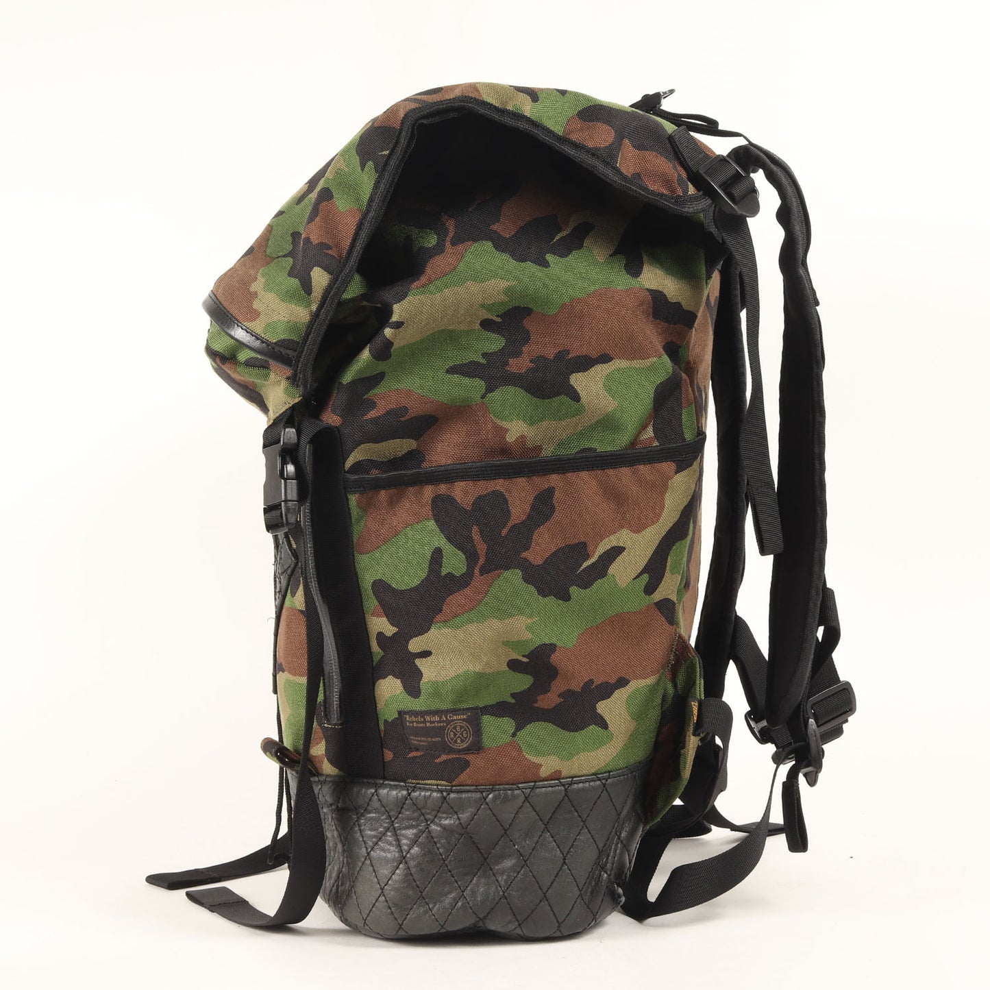 キルティングレザー コンビ カモフラージュ バックパック