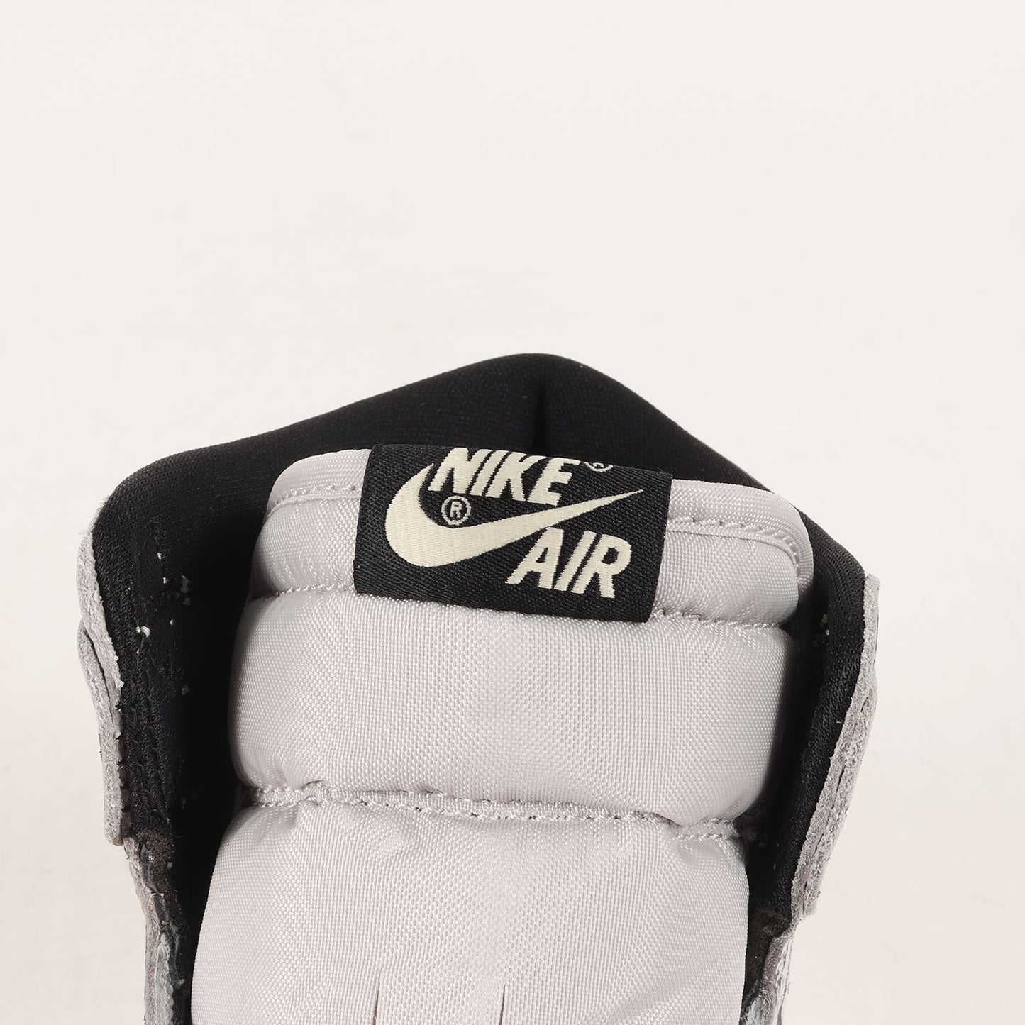 AIR JORDAN 1 RETRO HIGH OG WHITE CEMENT (DZ5485-052)