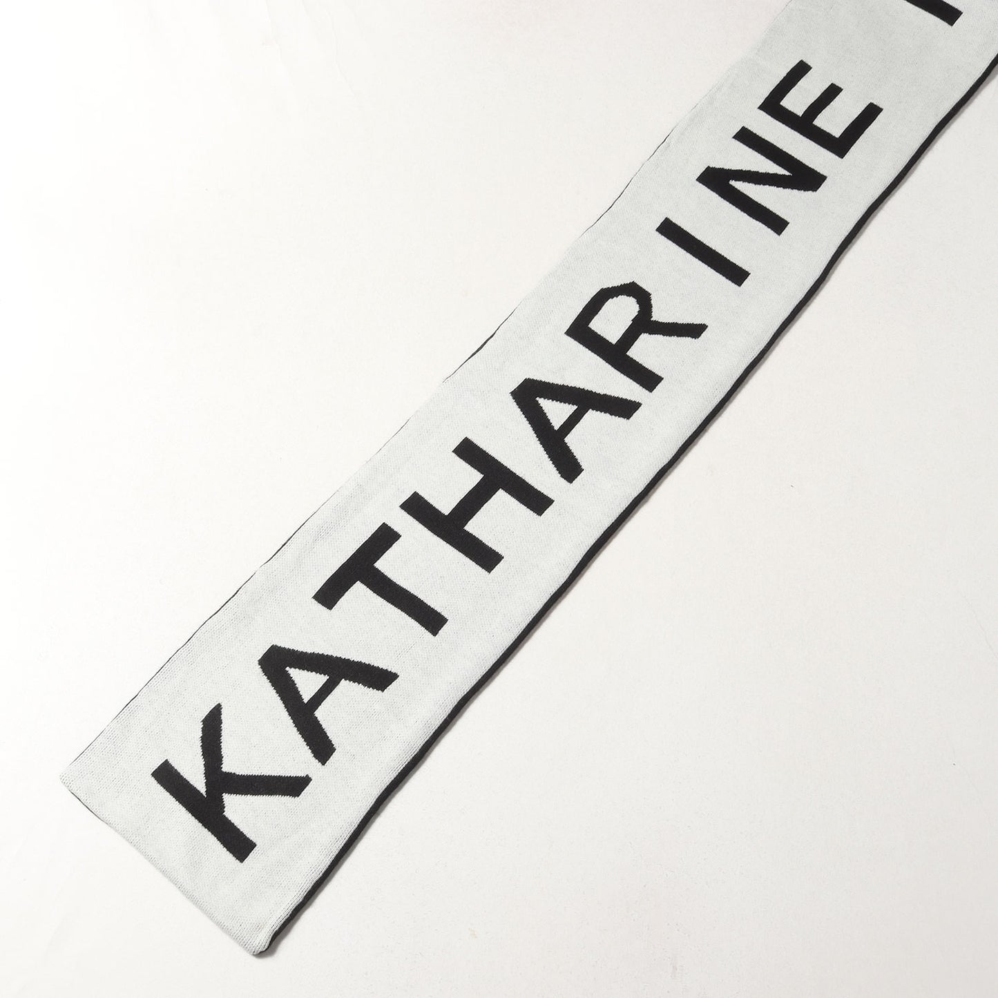 22AW ×KATHARINE HAMNETT ブランドロゴ マフラー