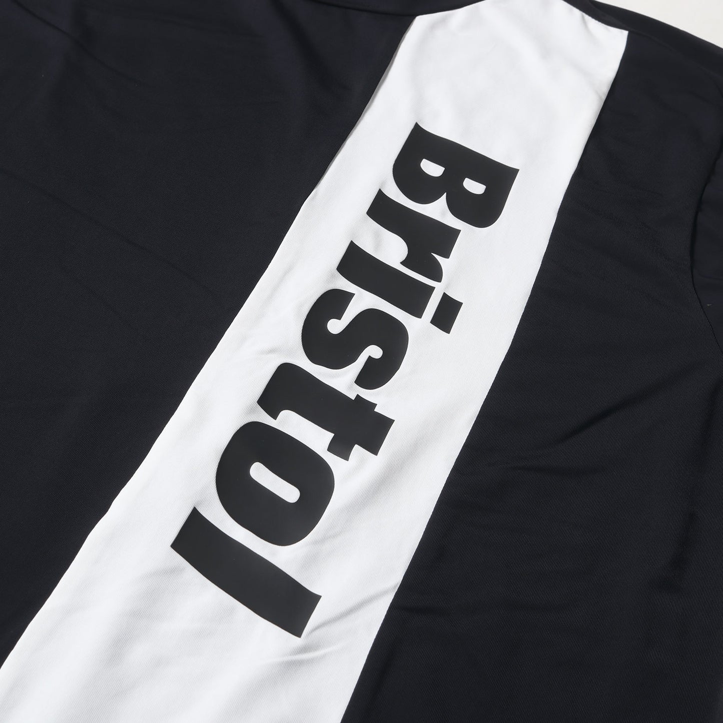 23SS ストレッチジャージー モックネック Tシャツ(COOL TOUCH S/S MOCKNECK TOP)