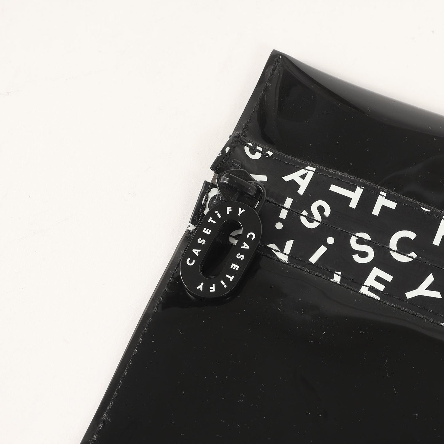 ×CASETiFY PVC クリア クラッチバッグ